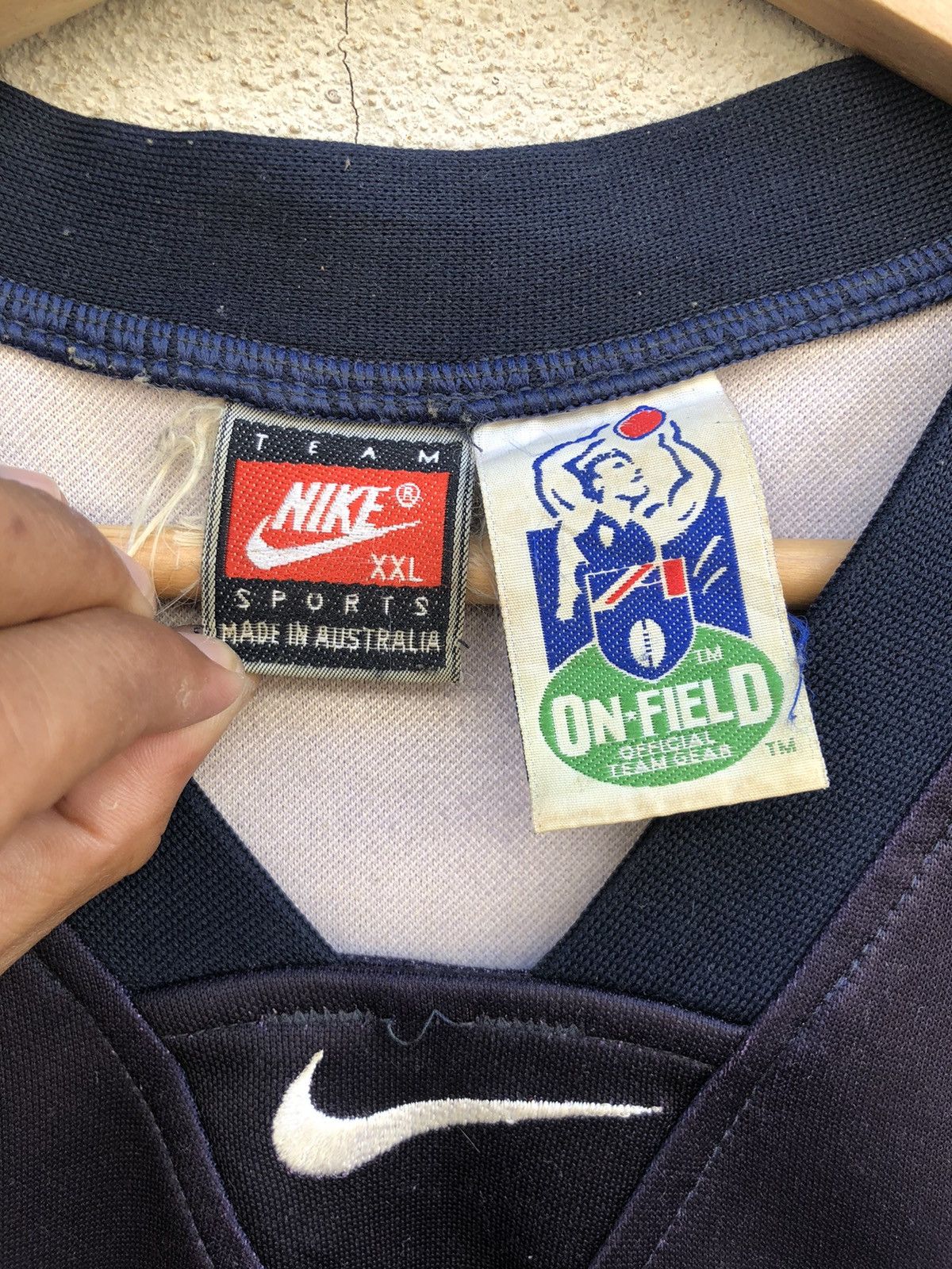 Nike × Vintage Vintage 2003 AFL Nike Carlton Blues Jersey Size US L / EU 52-54 / 3 - 3 Thumbnail