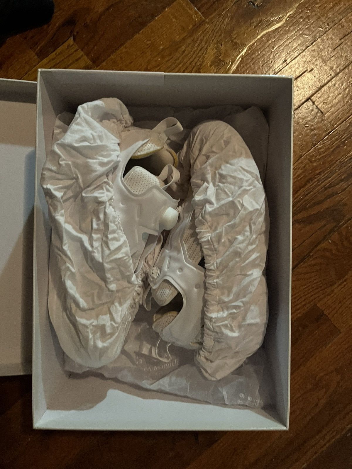 Maison Margiela Margiela X Reebok lnstapump Fury Size US 9 / EU 42 - 6 Thumbnail