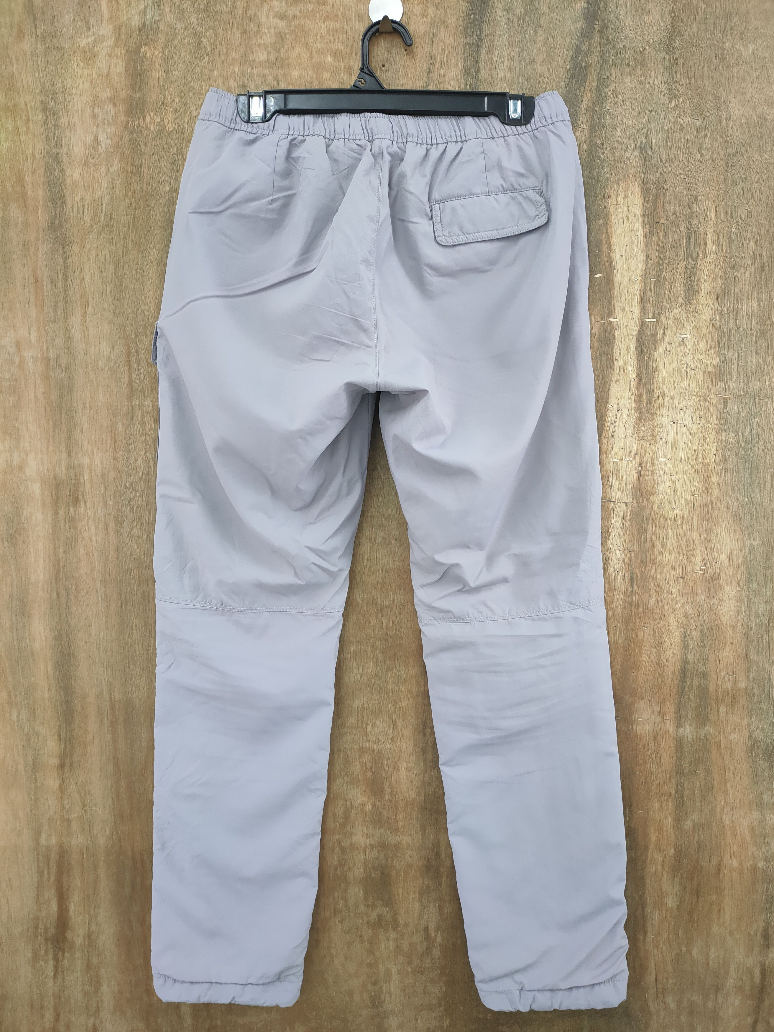 Uniqlo UNIQLO WINTER CARGO PANTS /OUTDOOR PANTS Size US 26 / EU 42 - 8 Thumbnail