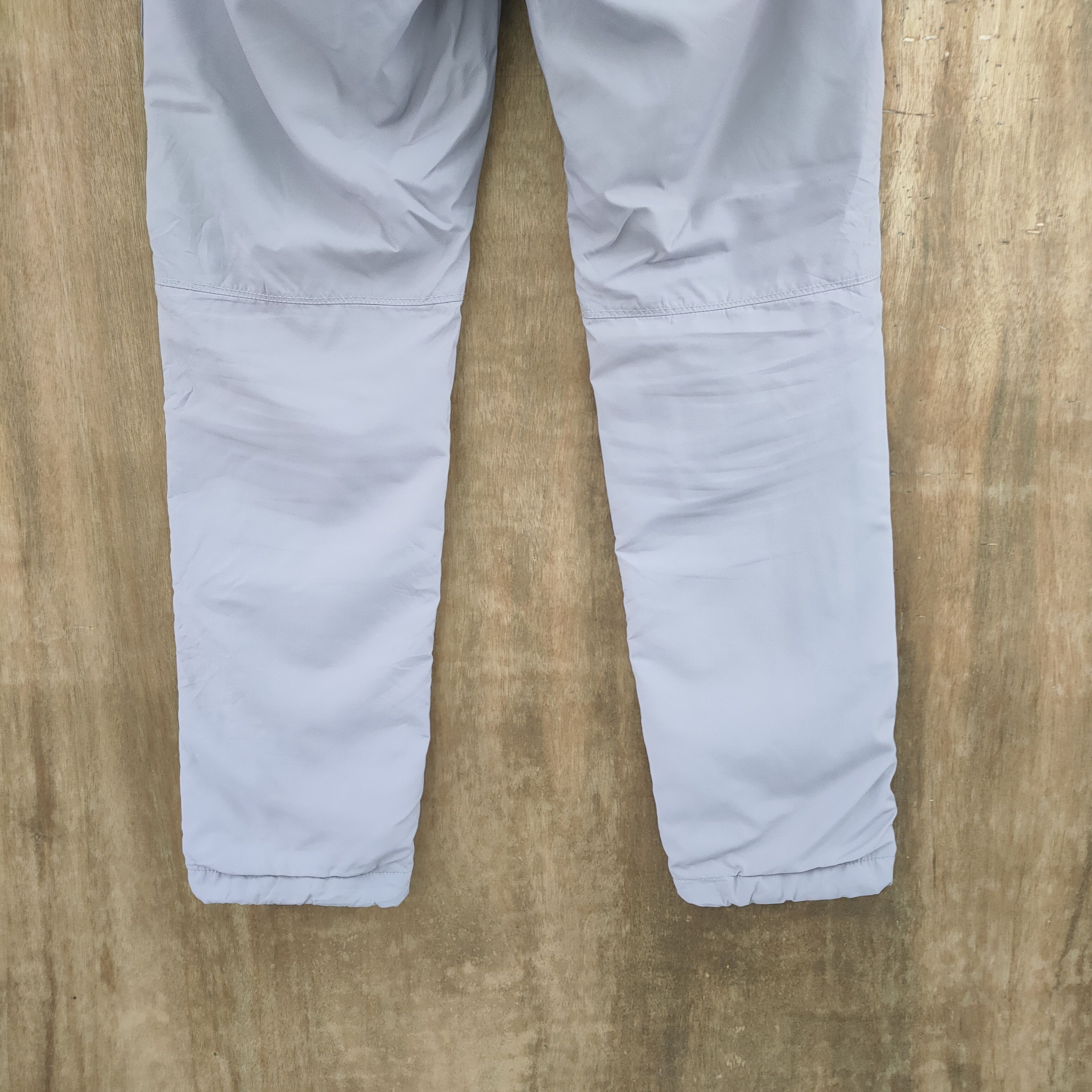 Uniqlo UNIQLO WINTER CARGO PANTS /OUTDOOR PANTS Size US 26 / EU 42 - 10 Thumbnail