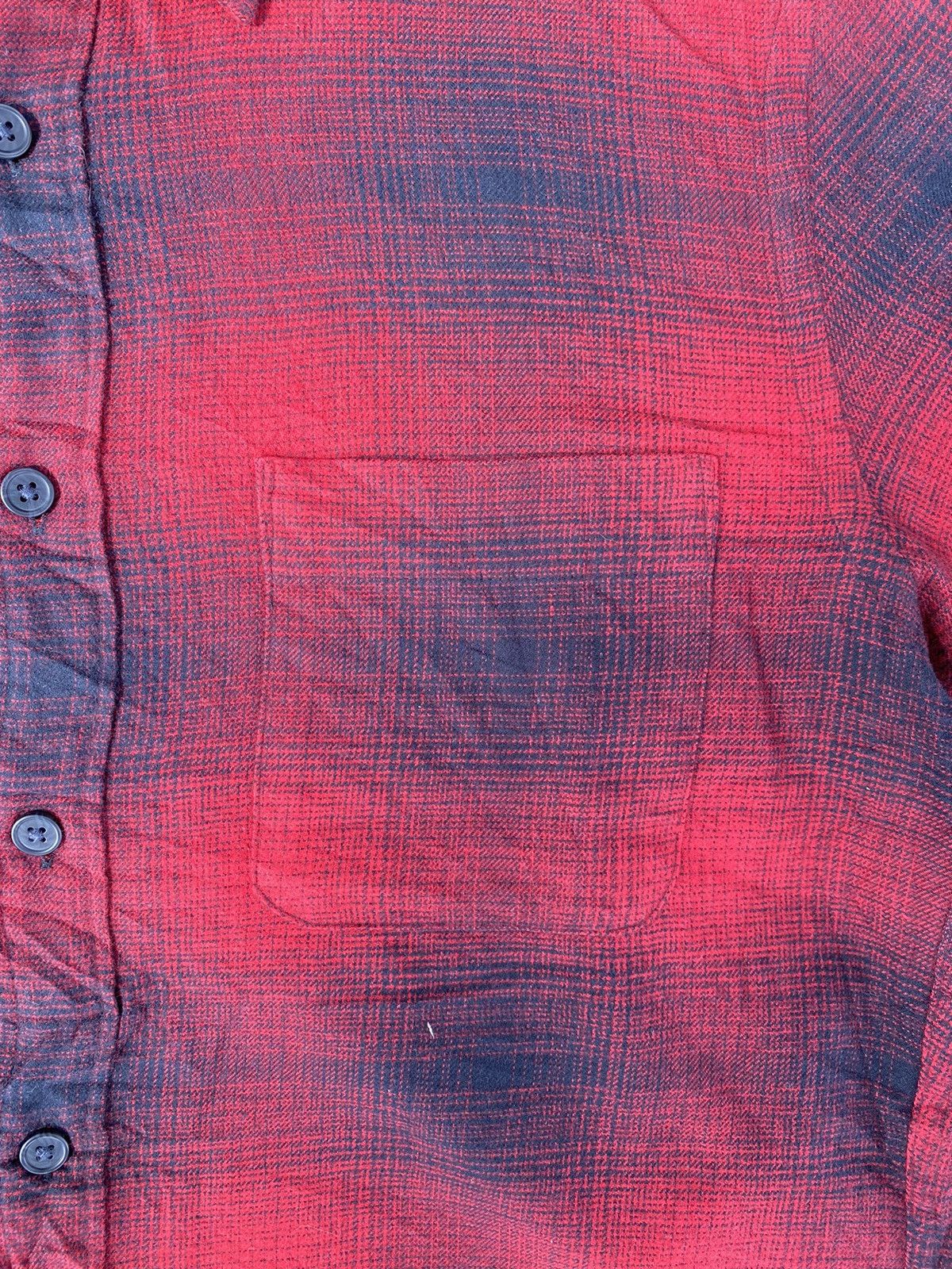 Seditionaries Uniqlo shadow plaid button up shirts Size US L / EU 52-54 / 3 - 6 Thumbnail