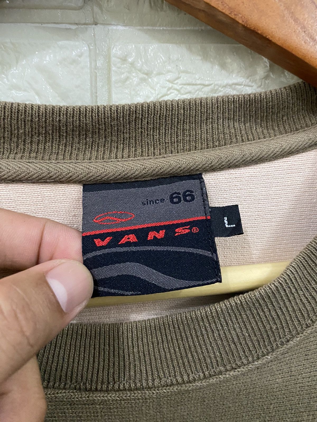 Vans × Vintage Vintage Vans Big Logo Sweater Size US L / EU 52-54 / 3 - 10 Thumbnail