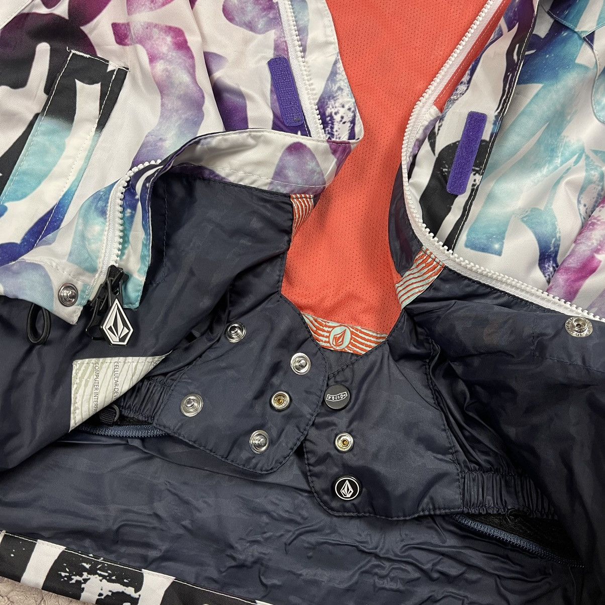 Vintage × Volcom Vintage Volcom Nice Design Hoodie Jacket Size S / US 4 / IT 40 - 21 Thumbnail
