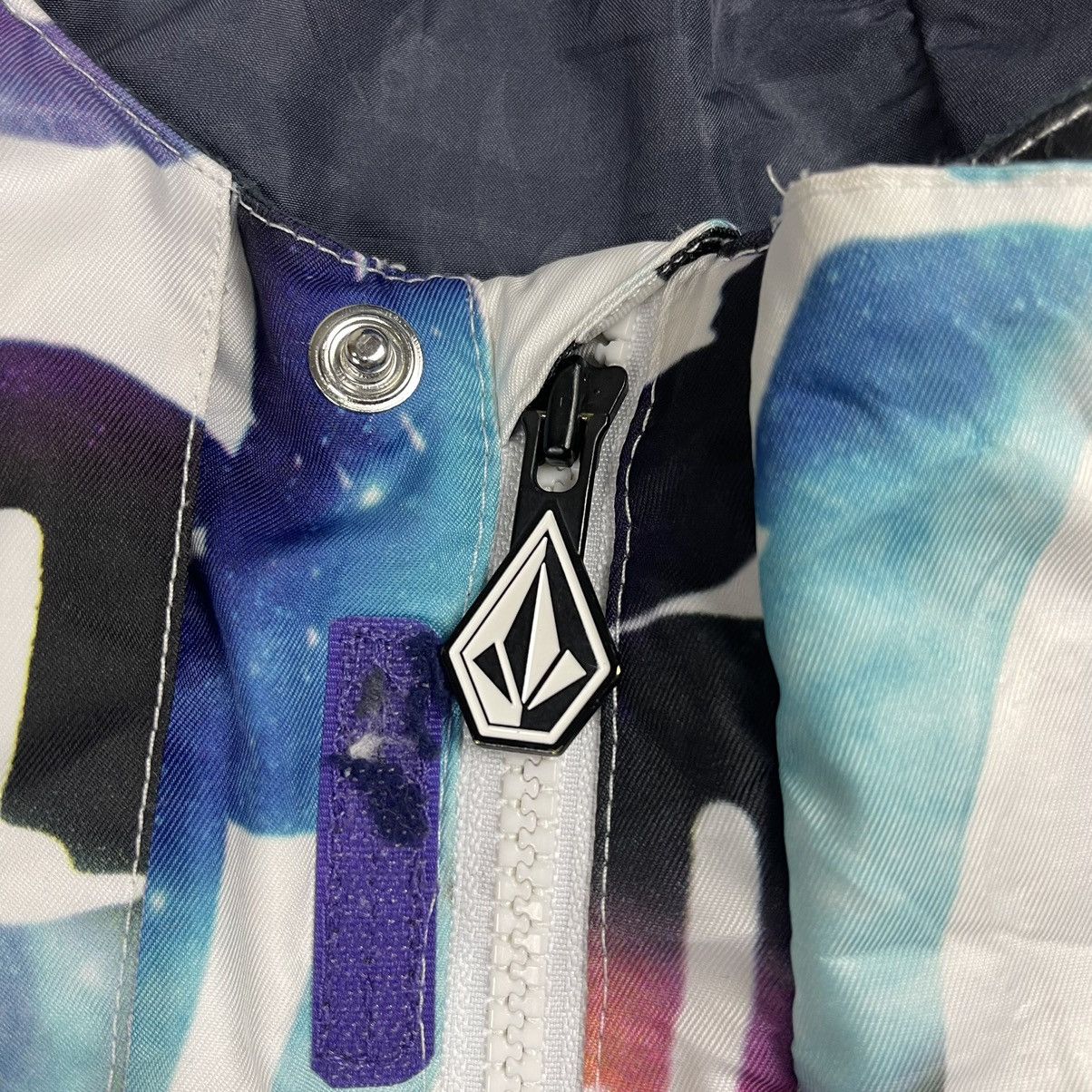 Vintage × Volcom Vintage Volcom Nice Design Hoodie Jacket Size S / US 4 / IT 40 - 16 Thumbnail