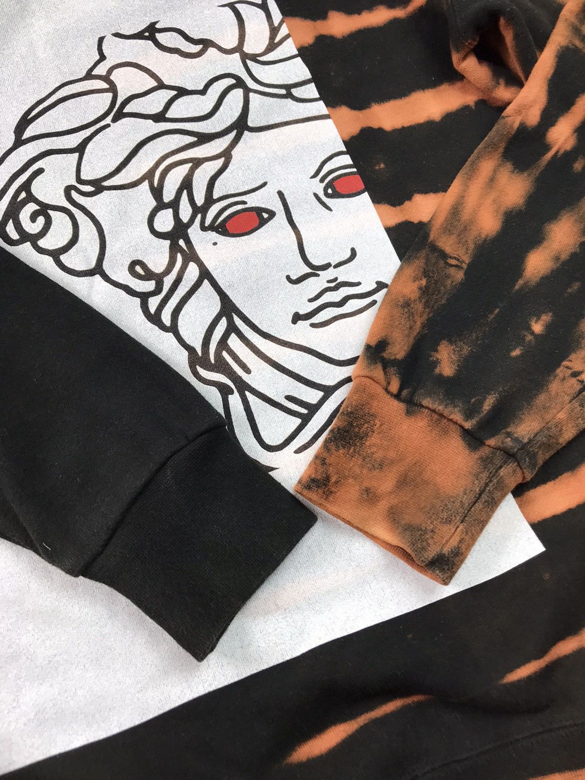 Other INVICTUS CUSTOM BLEACH BY MYSELF INSPIRED VERSACE MEDUSA Size US L / EU 52-54 / 3 - 8 Thumbnail
