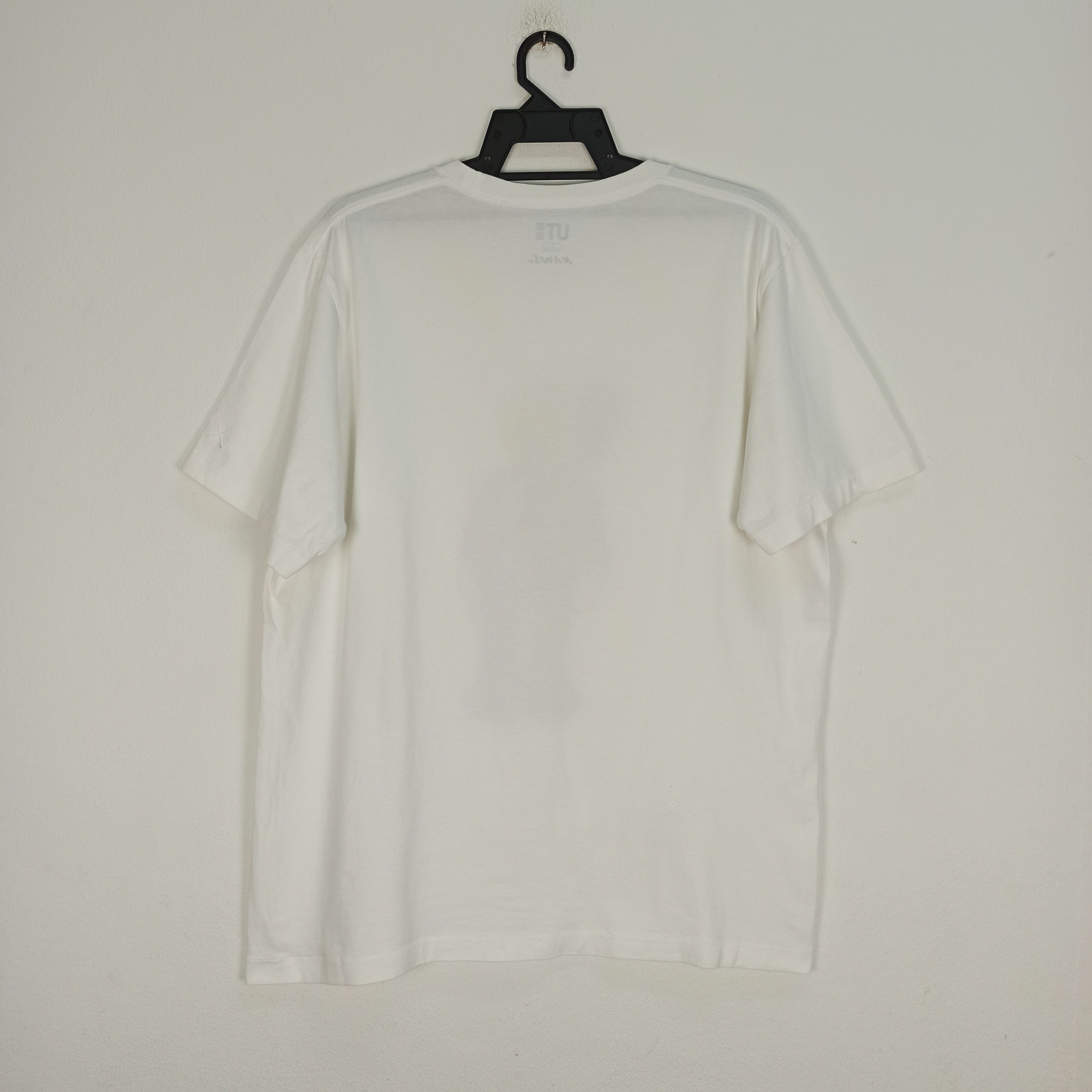 Kaws × Uniqlo 🔥STEALS🔥 Uniqlo x Kaws Flayed Tee White Size US L / EU 52-54 / 3 - 6 Thumbnail