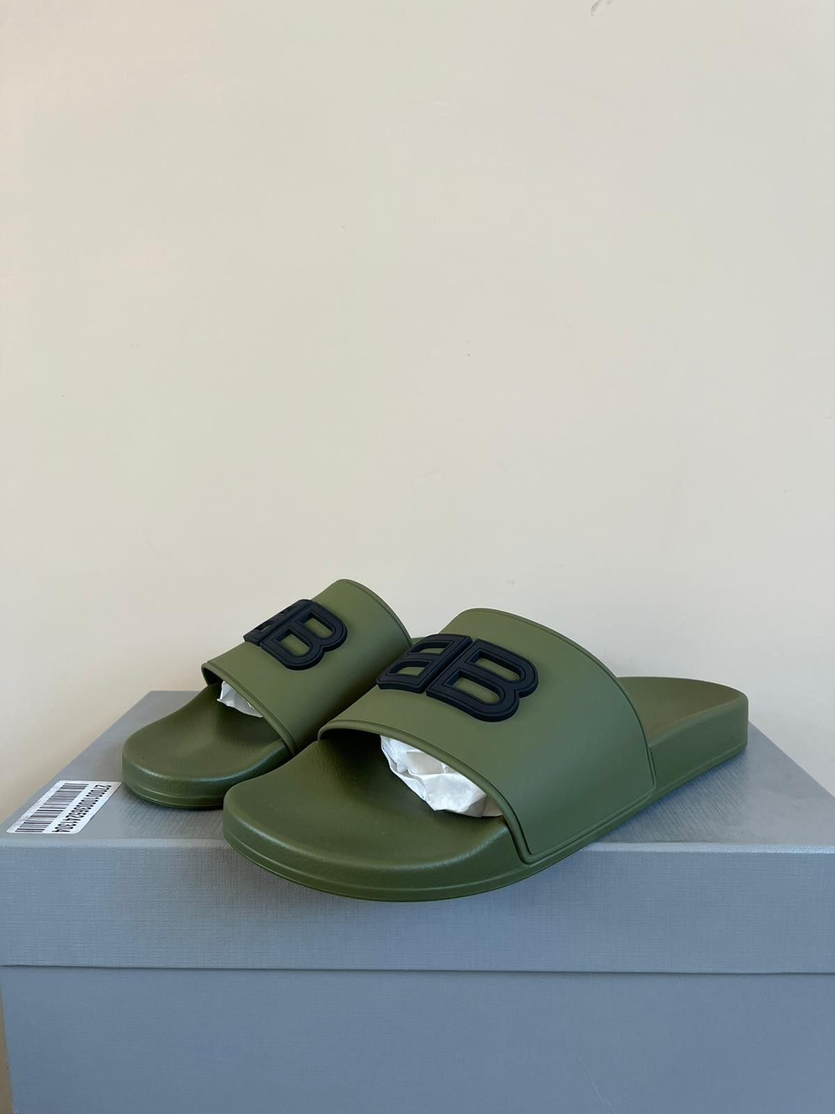 Balenciaga Pool Slide BB in Kaki / Black Size US 9 / EU 42 - 9 Thumbnail