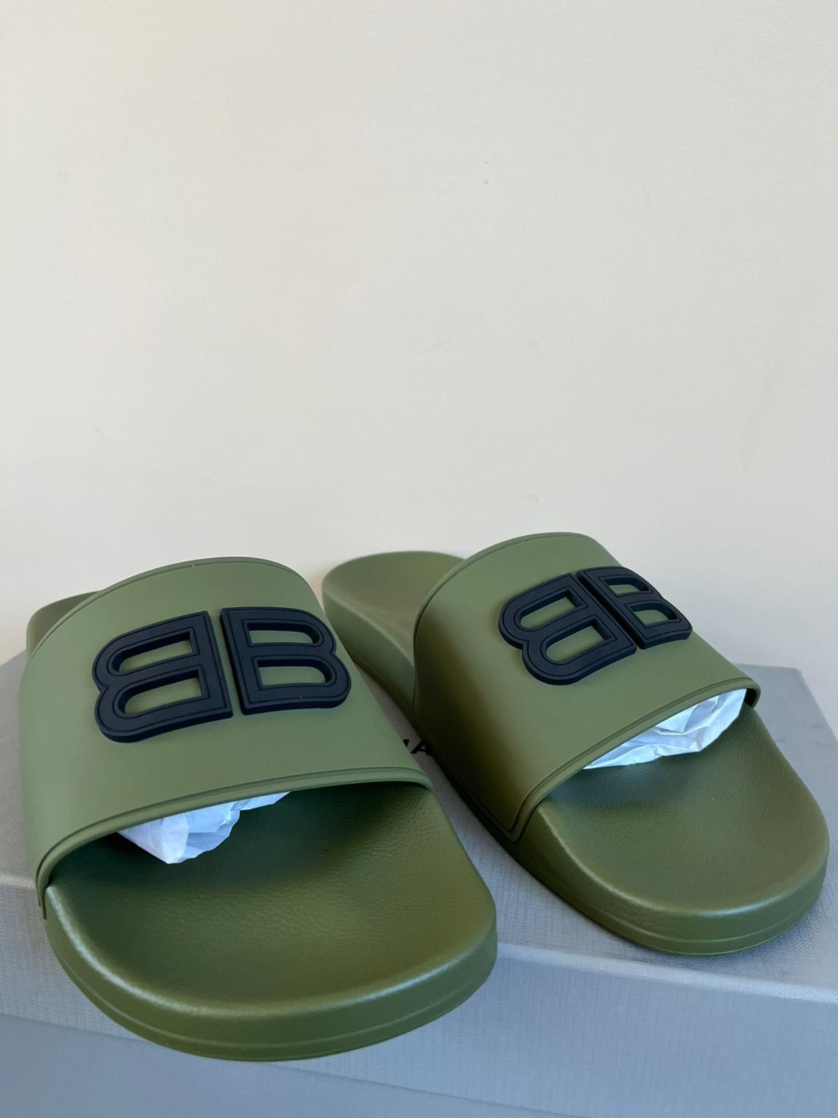 Balenciaga Pool Slide BB in Kaki / Black Size US 9 / EU 42 - 6 Thumbnail