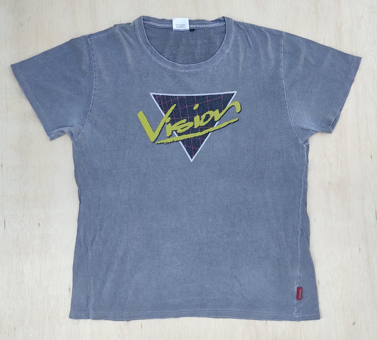 image of Vintage Tee Vision Streetwear C4 in Grey, Men's (Size XL)