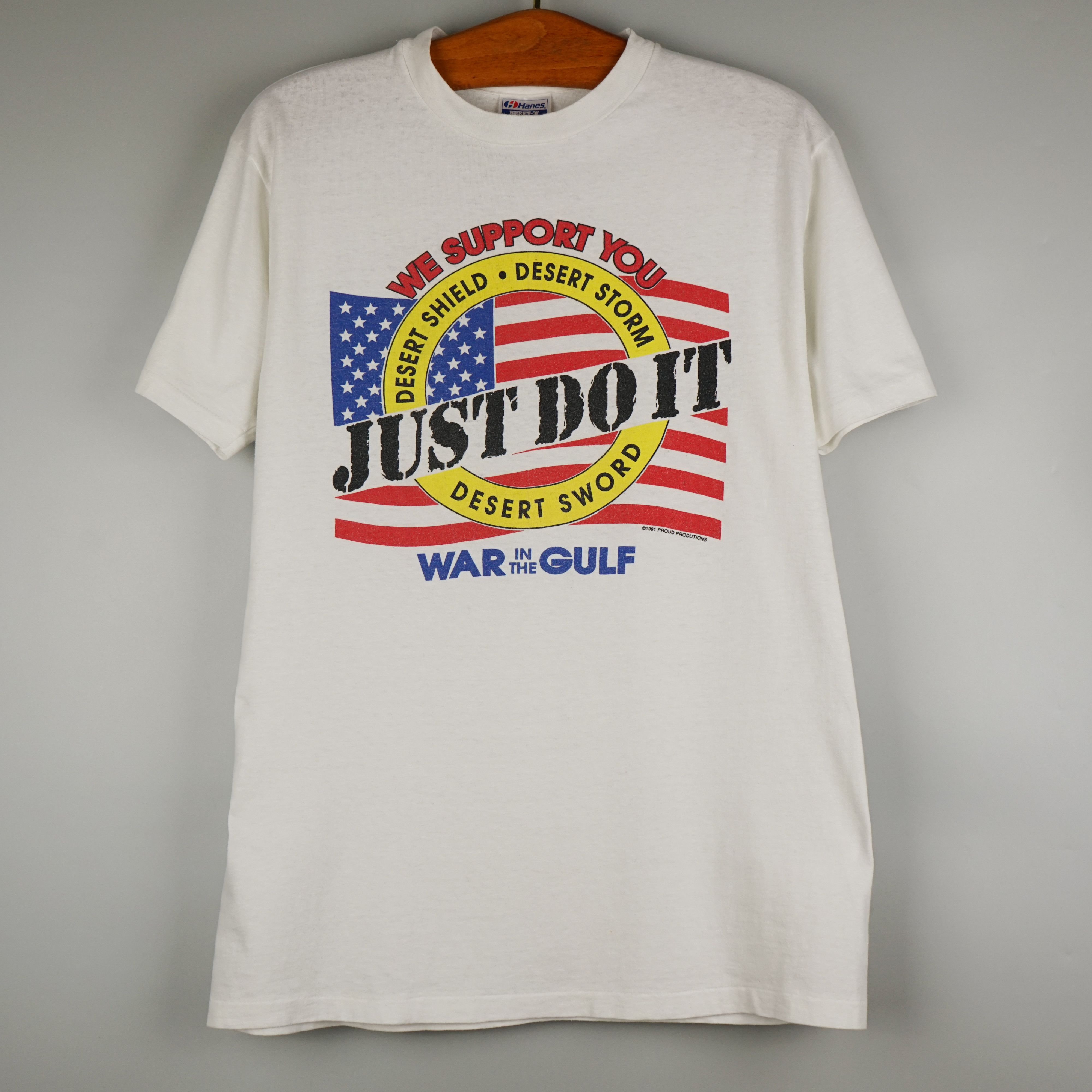 Vintage 1990s War Gulf t shirt Just Do IT Size US M / EU 48-50 / 2 - 1 Thumbnail