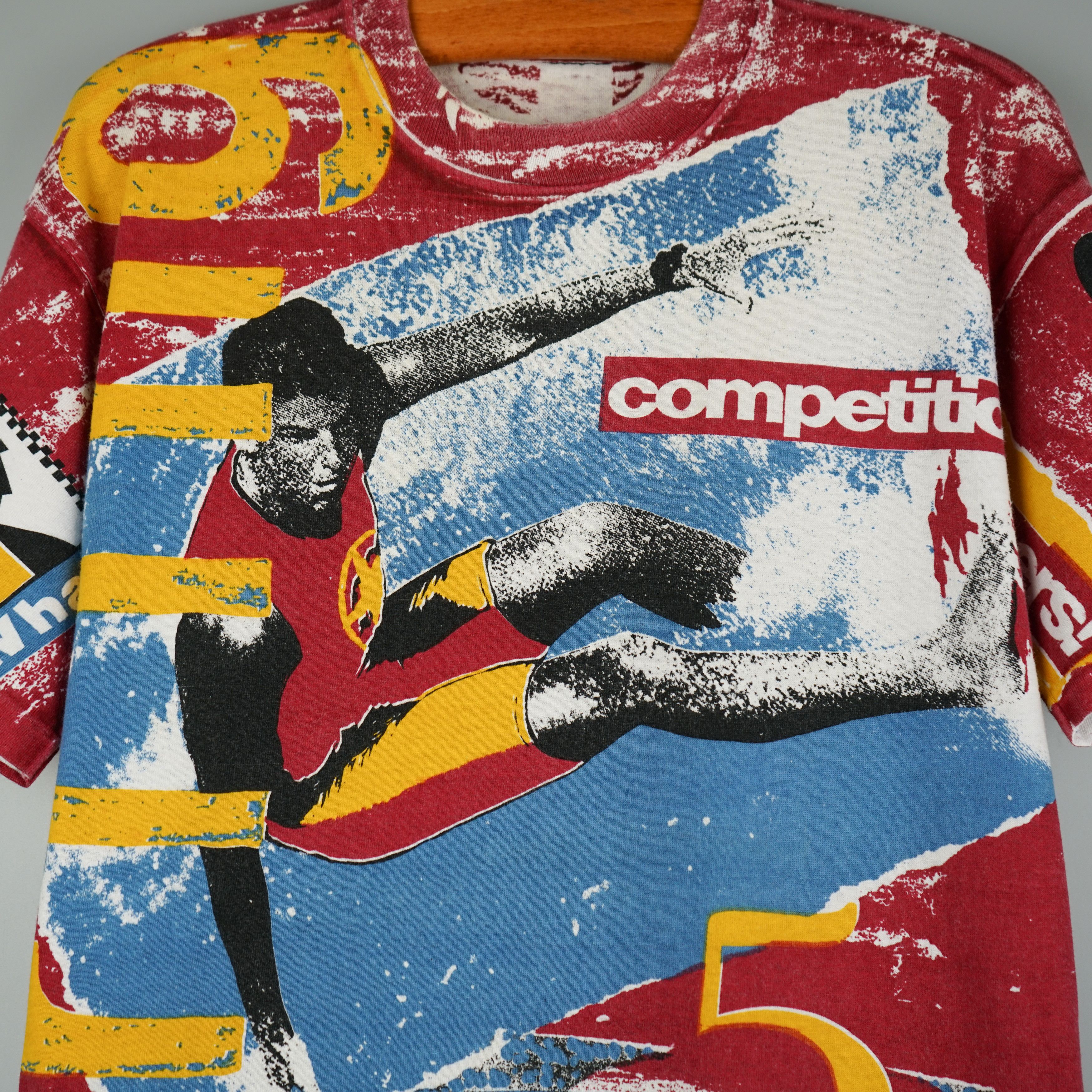 Vintage 1990s Surfing T-shirt All Over Print Size US M / EU 48-50 / 2 - 2 Thumbnail