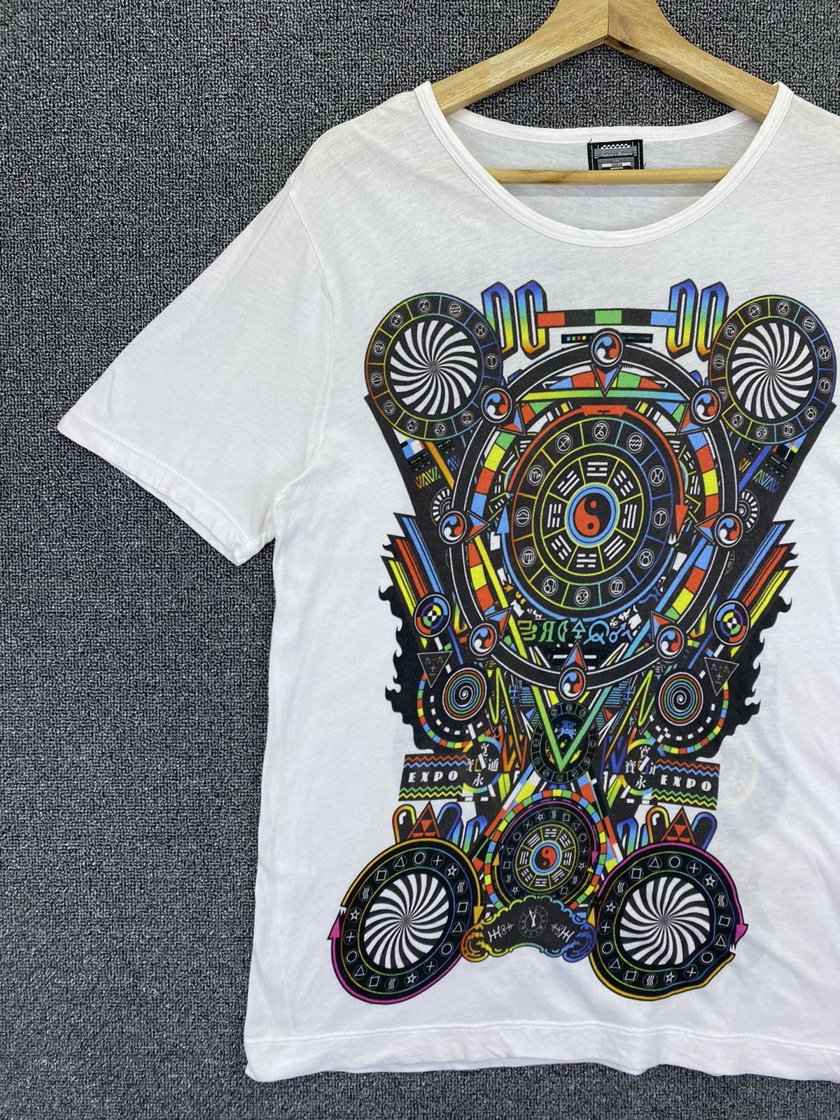 Kenzo Kenzo Minami The Seven Wonder Of The World Art Tee T Shirts Size US M / EU 48-50 / 2 - 2 Thumbnail