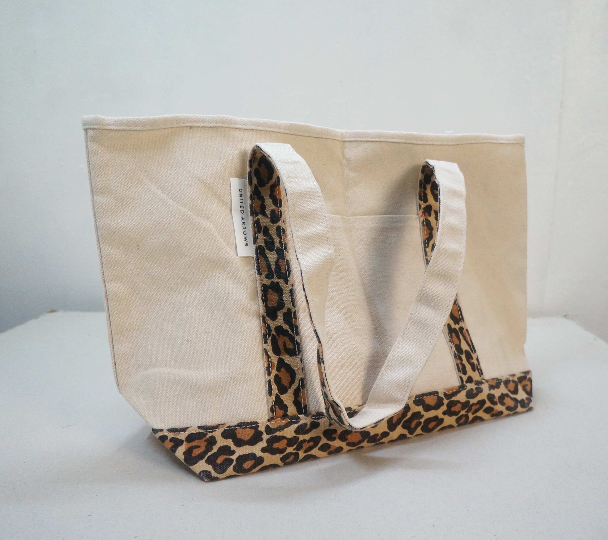 Japanese Brand × United Arrows UNITED ARROWS Leopard Printed Tote Bag Size ONE SIZE - 1 Thumbnail