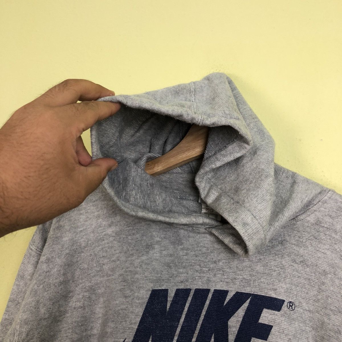 Nike Vintage Nike Big Swoosh Hoodie Size US M / EU 48-50 / 2 - 4 Thumbnail