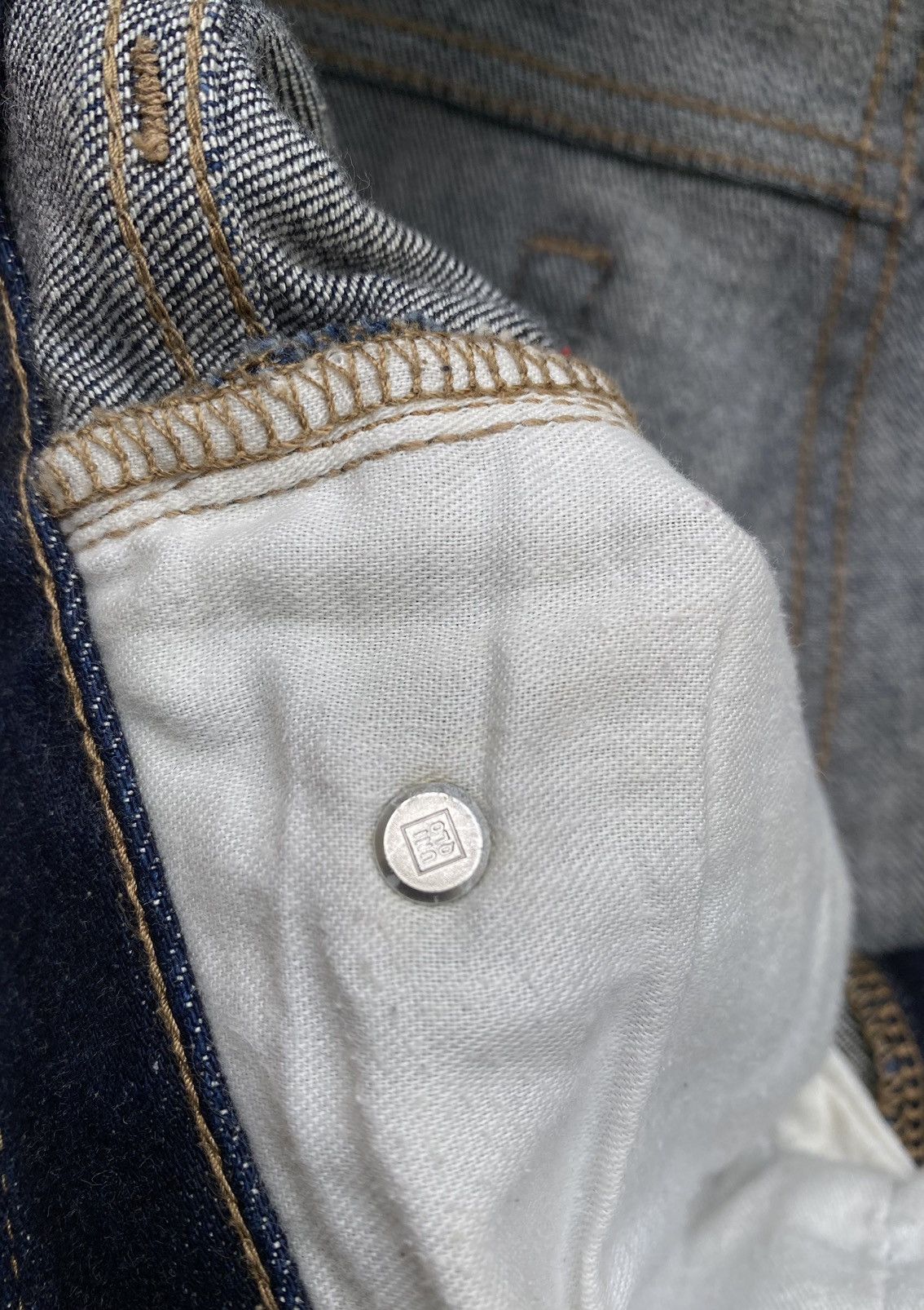 Uniqlo SHOOT 🔥 Vintage Y2K Selvedge Slim fit Denim Jeans By Uniqlo Size US 31 - 8 Thumbnail