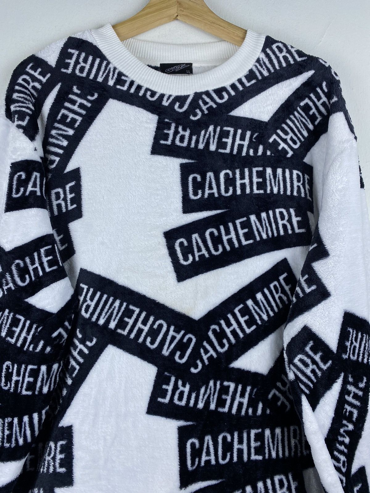 Japanese Brand Vintage Contrebe Full Print Cachemire Fleece Sweatshirt Size US L / EU 52-54 / 3 - 3 Thumbnail