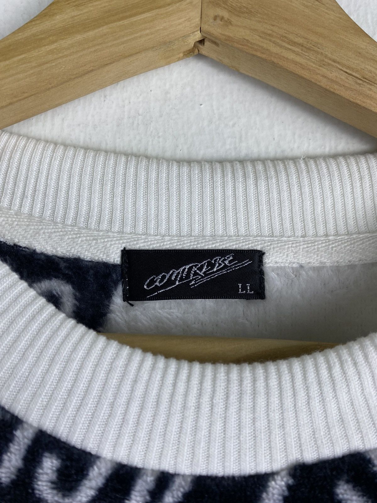 Japanese Brand Vintage Contrebe Full Print Cachemire Fleece Sweatshirt Size US L / EU 52-54 / 3 - 4 Thumbnail