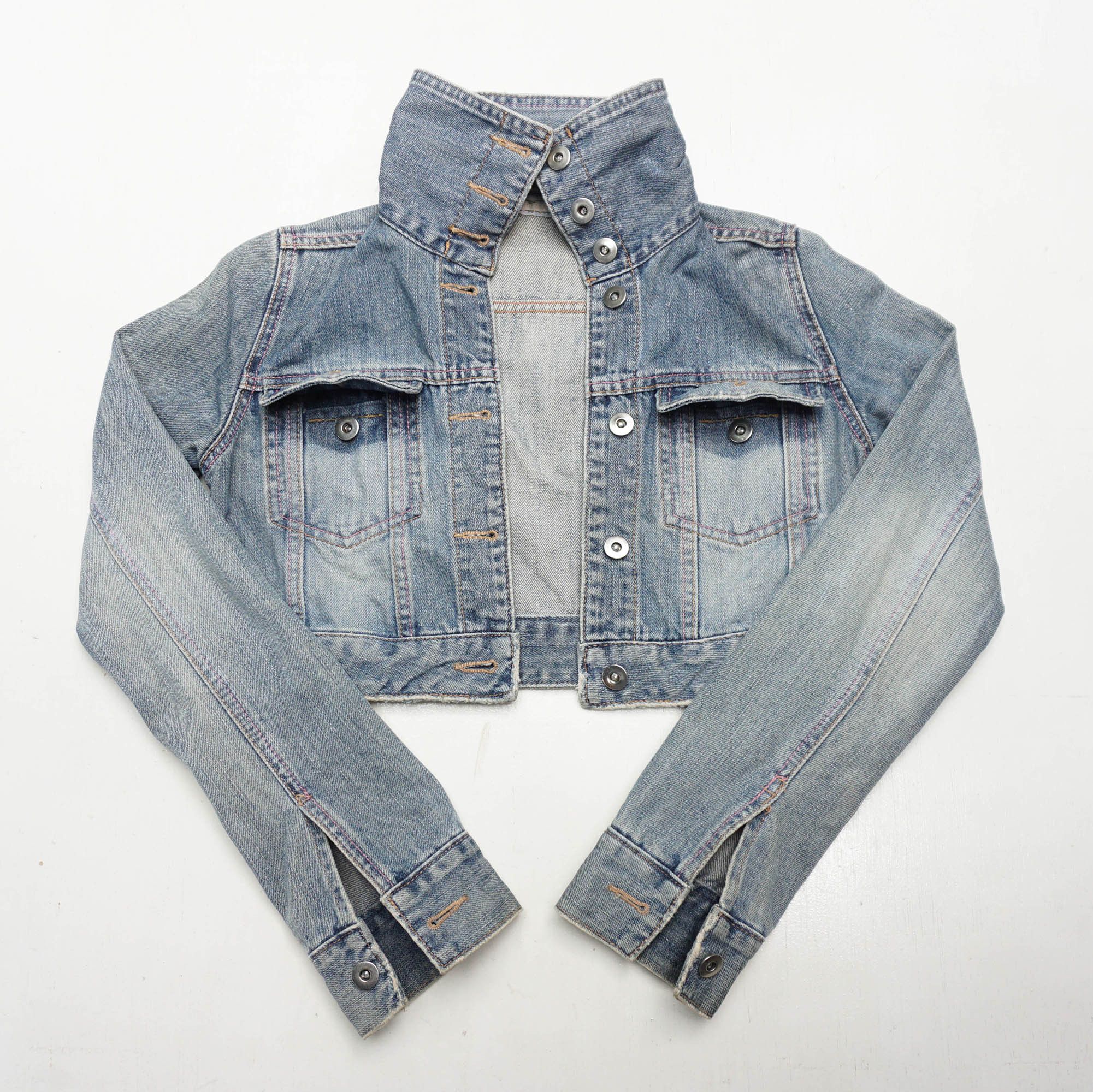 image of Liz Lisa Button Up Cropped Denim Jacket in Blue, Women's (Size Small)