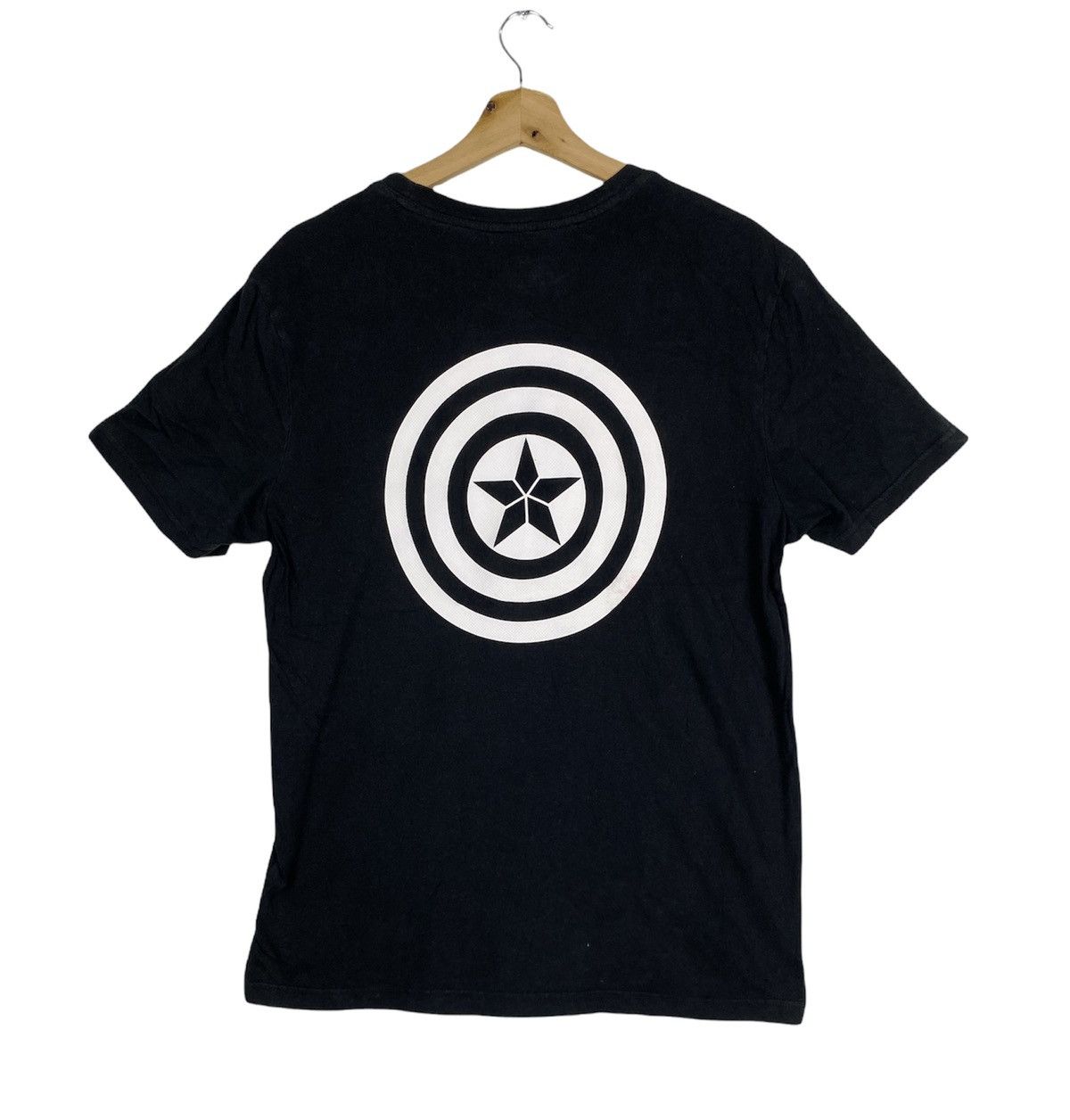 Marvel Comics OFFER 🔥 Captain America Civil War By Marvel Tees T Shirts Size US M / EU 48-50 / 2 - 1 Thumbnail