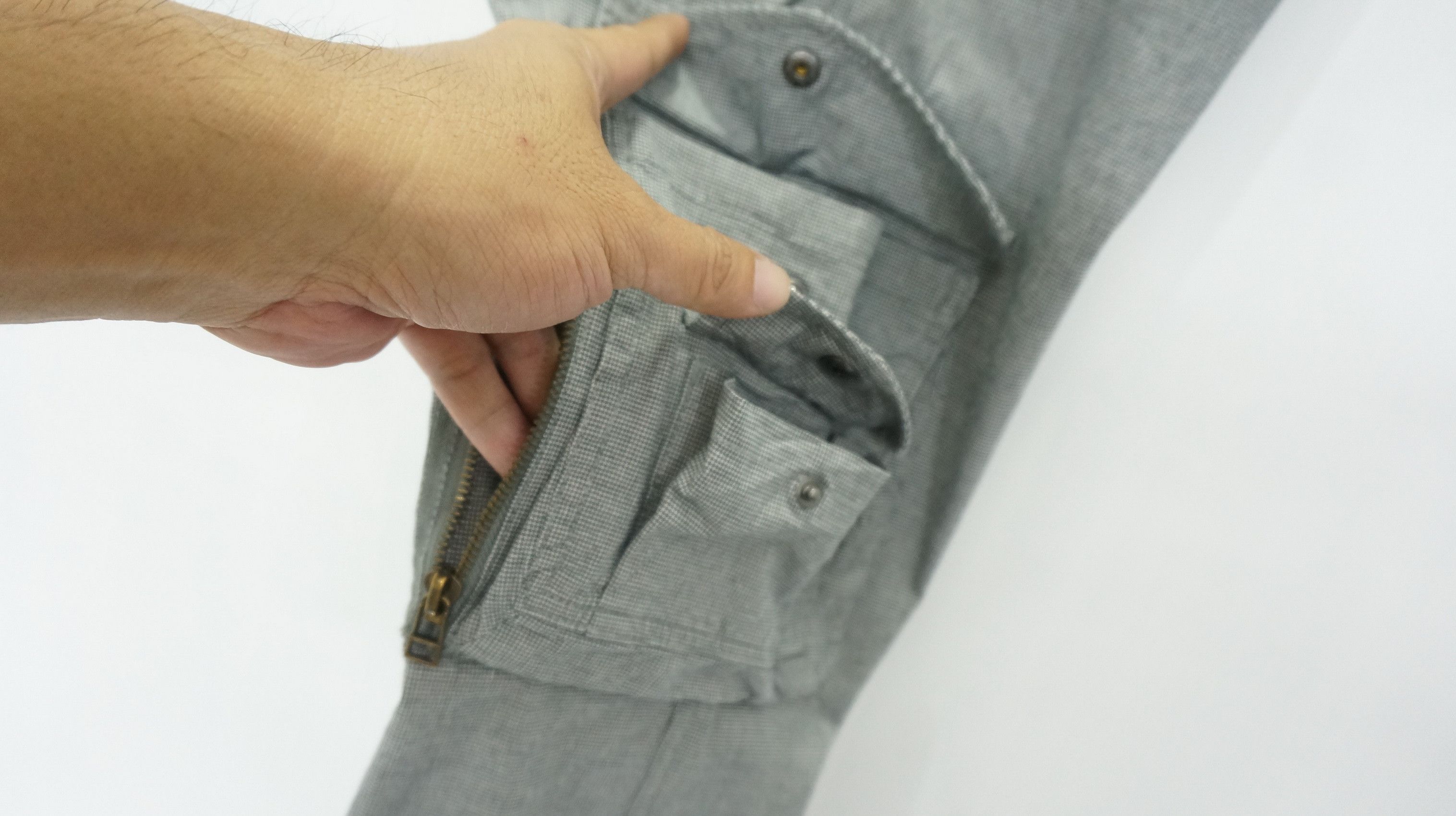 Japanese Brand ROOT THREE Low Rise Flare Leg Houndstooth Light Cargo Pants Size US 29 - 11 Thumbnail