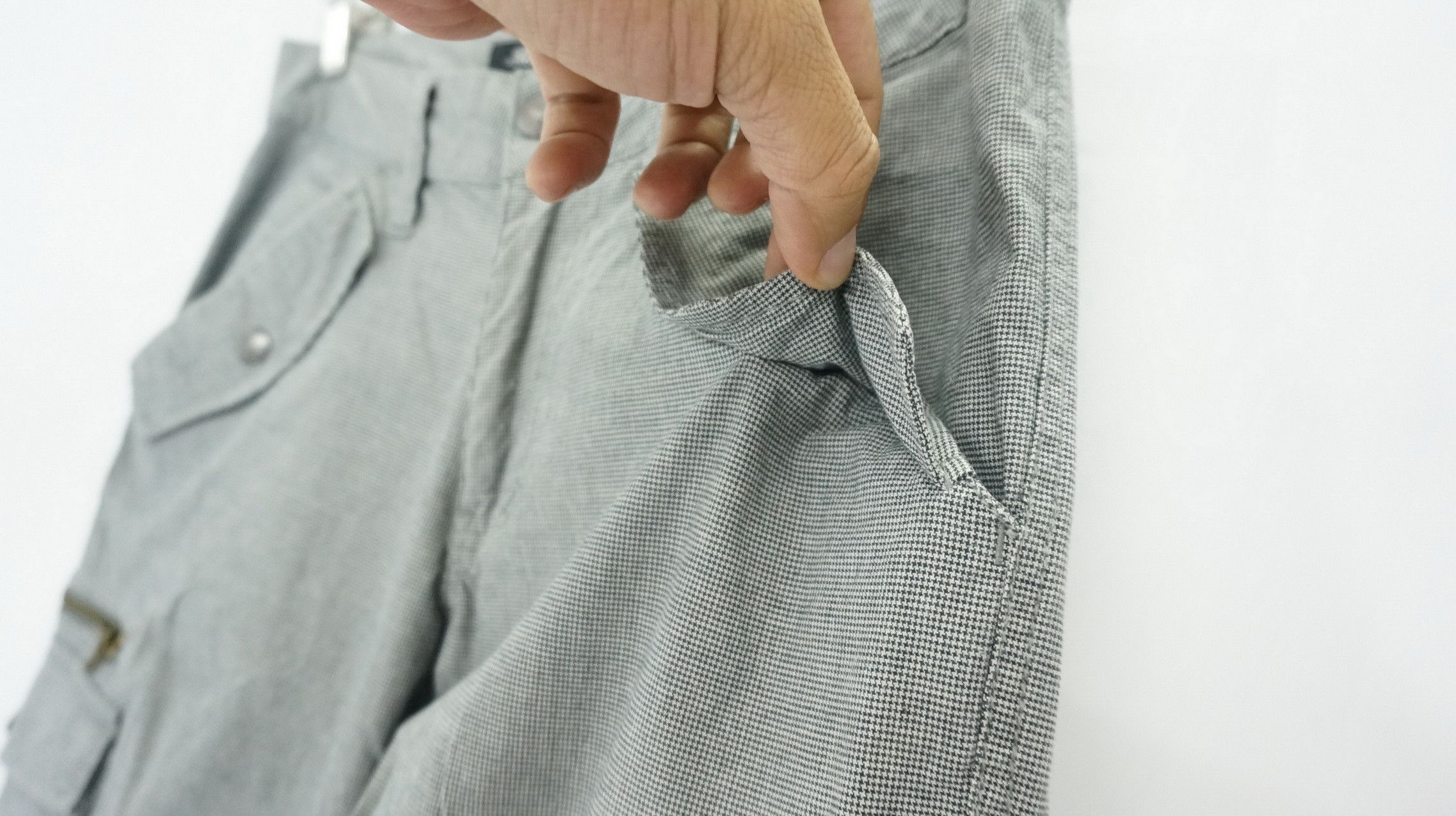 Japanese Brand ROOT THREE Low Rise Flare Leg Houndstooth Light Cargo Pants Size US 29 - 10 Thumbnail