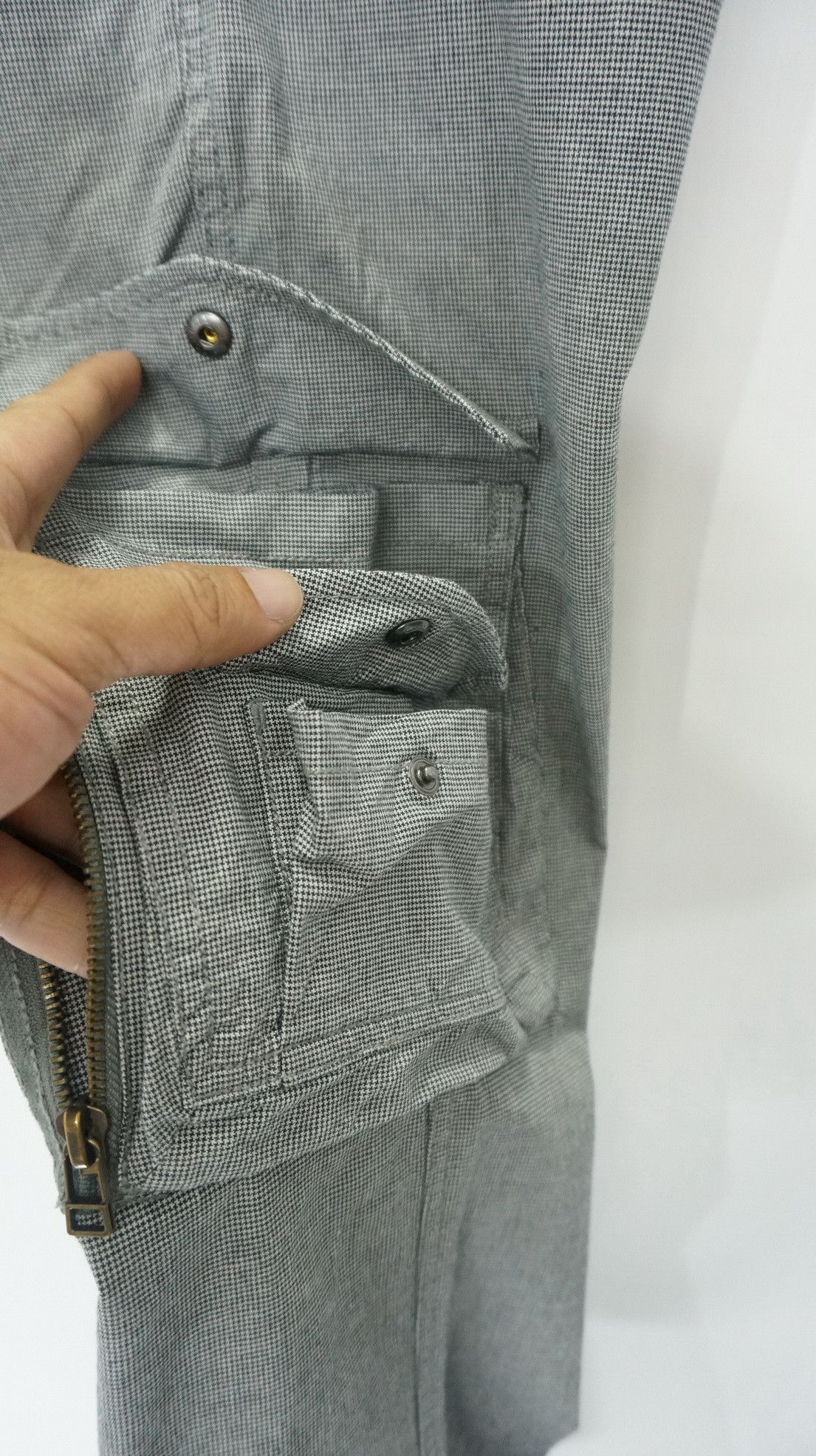 Japanese Brand ROOT THREE Low Rise Flare Leg Houndstooth Light Cargo Pants Size US 29 - 12 Thumbnail