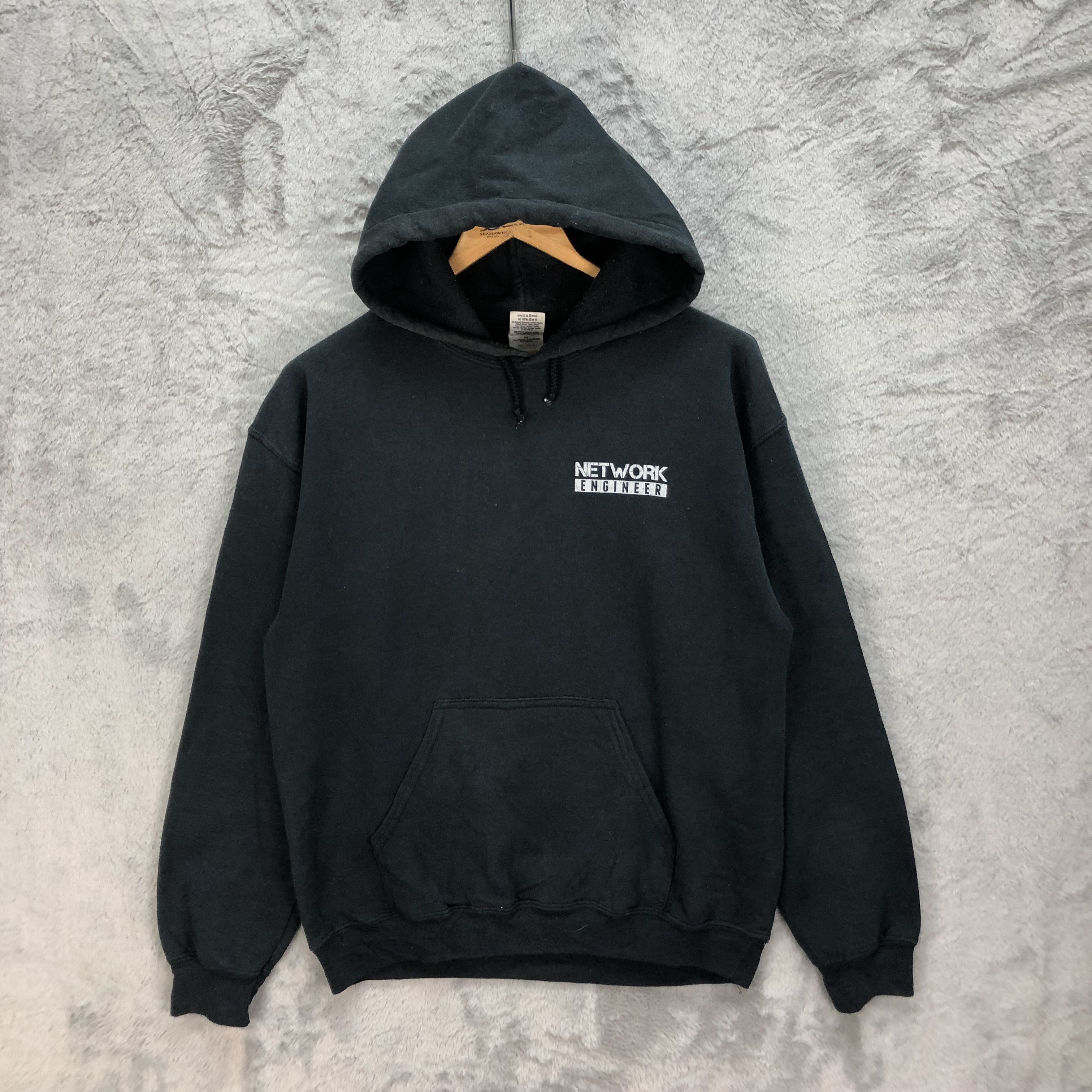 Gildan NETWORK ENGINEERS Back Big Logo Pullover Hoodies #5290-182 Size US M / EU 48-50 / 2 - 3 Thumbnail