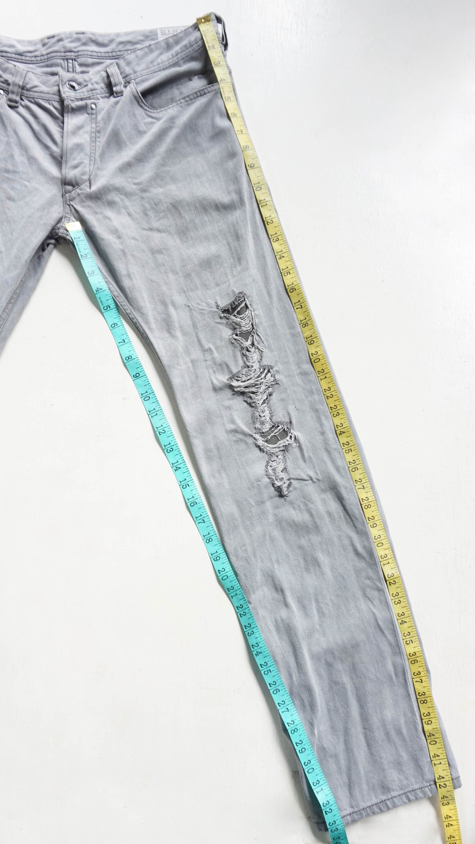 Diesel DIESEL Low Rise Ripped Grey Button Fly Jeans Size US 34 / EU 50 - 14 Thumbnail