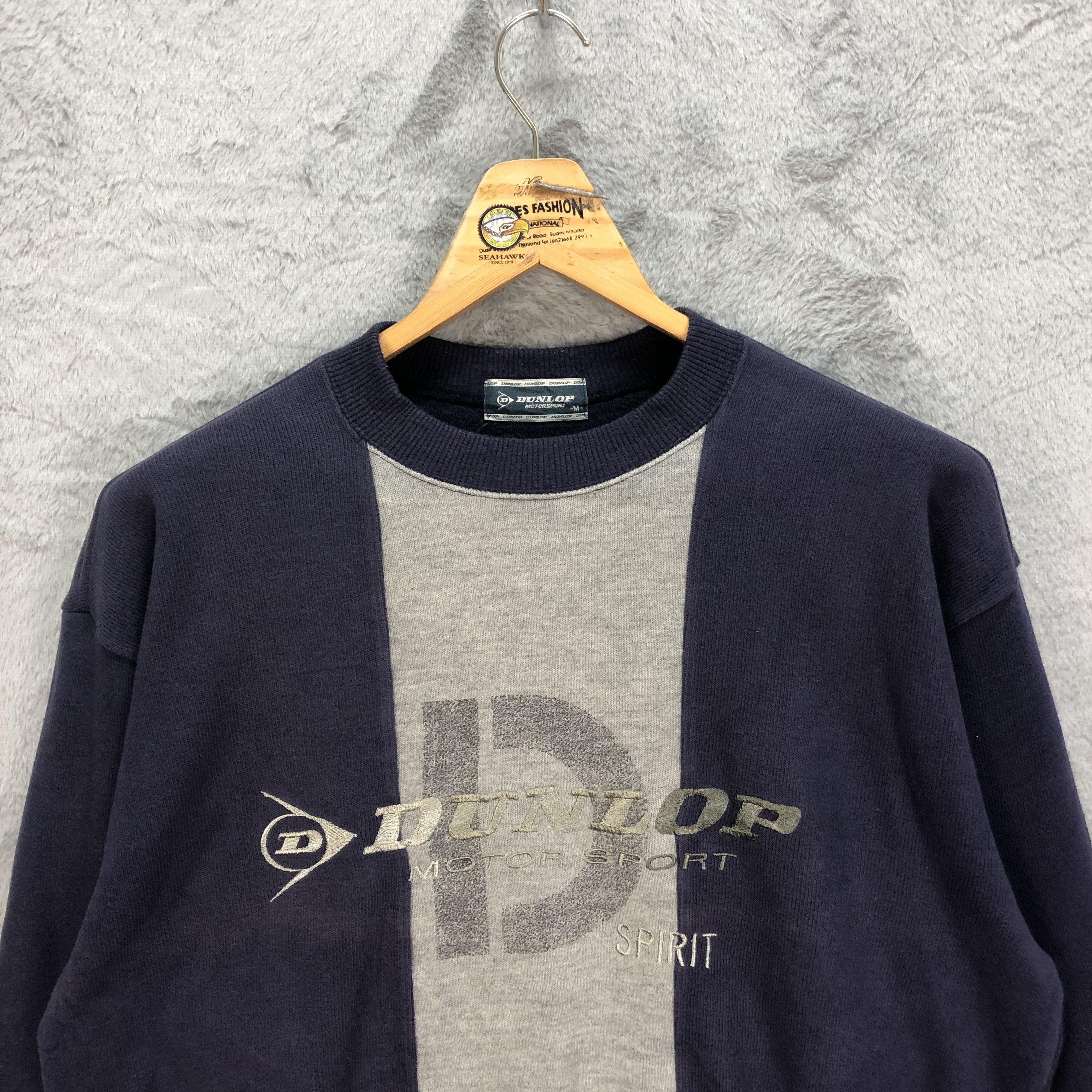 Dunlop VINTAGE DUNLOP MOTOR SPORT SPIRIT SWEATSHIRTS #5161-176 Size US M / EU 48-50 / 2 - 2 Thumbnail