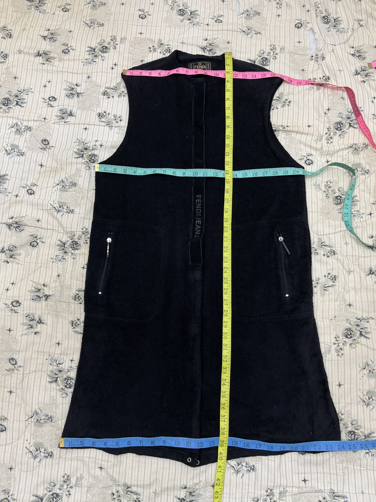 Fendi (Iiii). 🔥🔥FENDI SLEEVELESS VELCRO TAPE FLEECE JACKET Size S / US 4 / IT 40 - 14 Thumbnail