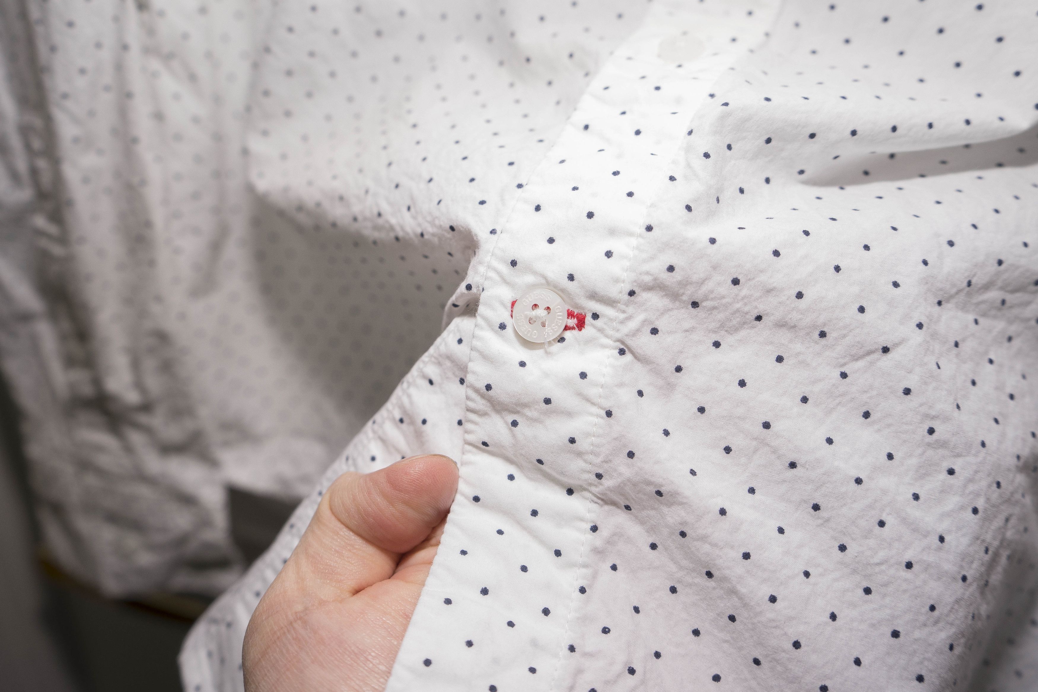 Guess Mini-Polka-Dot Poplin Button Up - Sz M Size US M / EU 48-50 / 2 - 16 Thumbnail