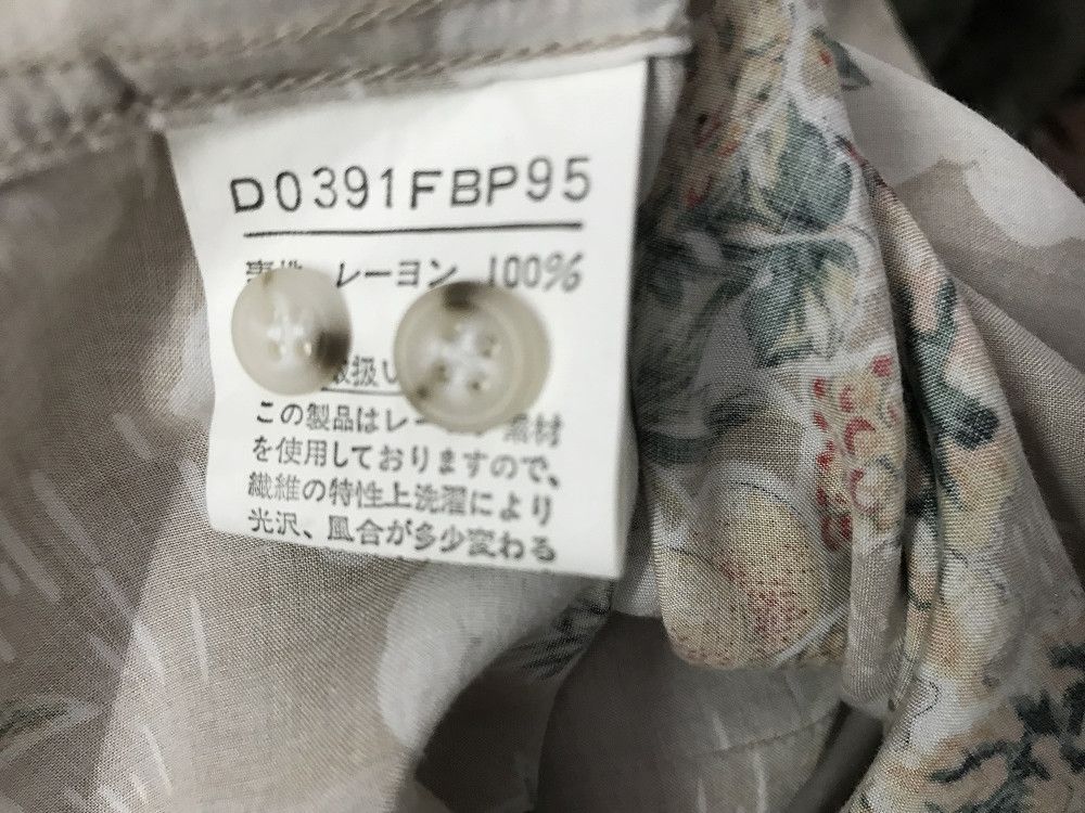 Mademoiselle Non Non Mademoiselle Non Non Japan Rayon Hawaiian Shirt Size US M / EU 48-50 / 2 - 15 Thumbnail