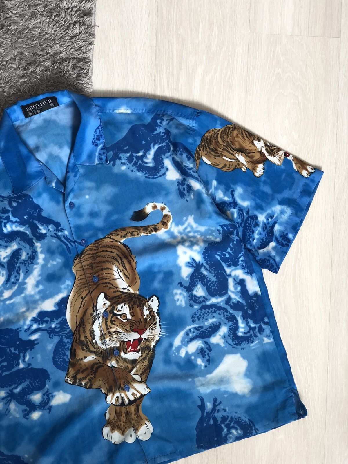 Japanese Brand × Vintage Vintage Japanese Style Tiger Dragon Print Short Sleeve Shirt Size US XXL / EU 58 / 5 - 2 Thumbnail