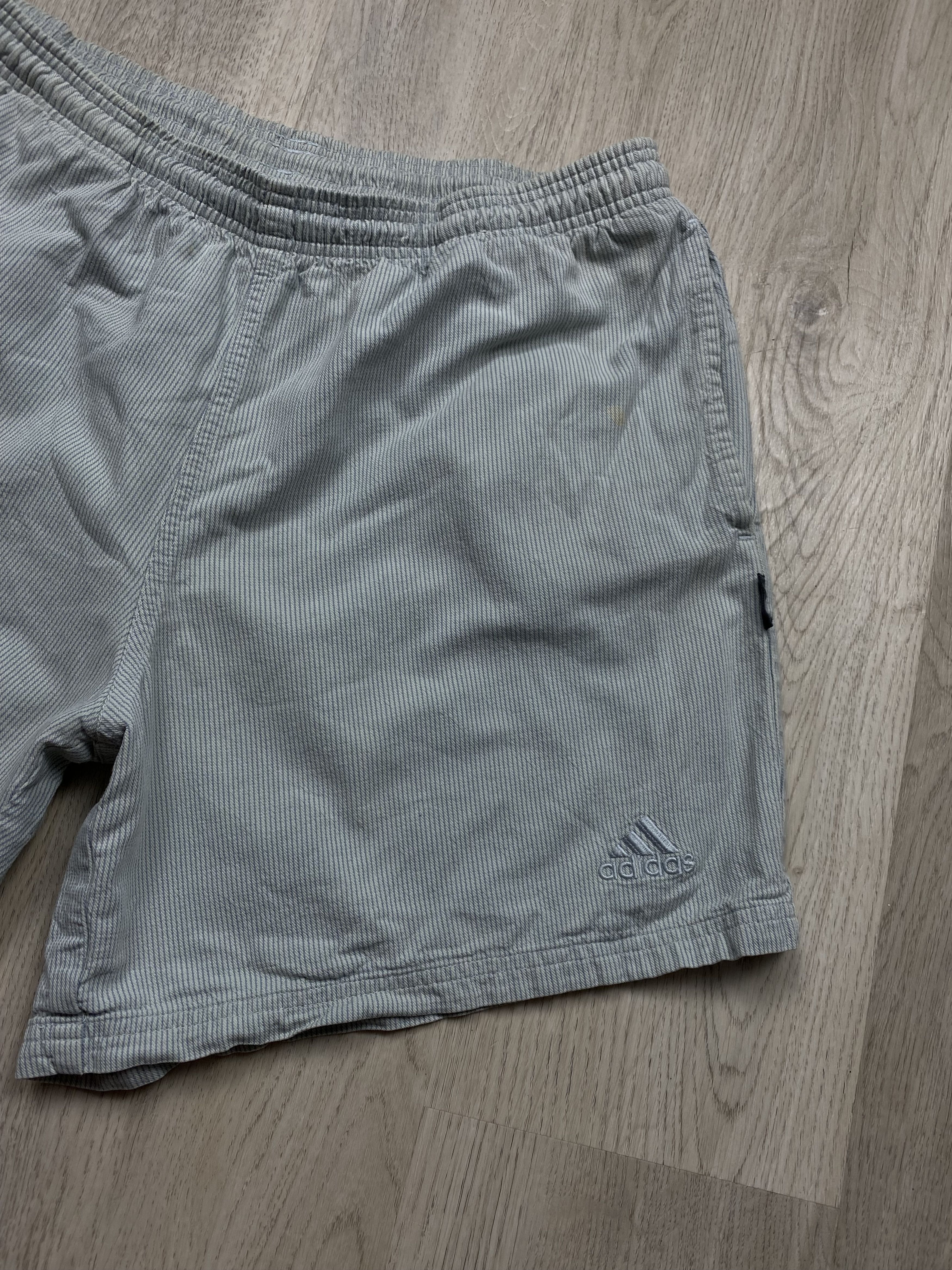 Adidas Adidas 90s Vintage Mens Cotton Shorts Size US 32 / EU 48 - 2 Thumbnail