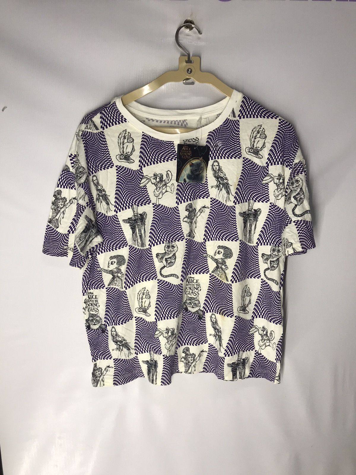 Disney × Uniqlo Fullprint tee Alice x ut new with tag Size US M / EU 48-50 / 2 - 6 Thumbnail