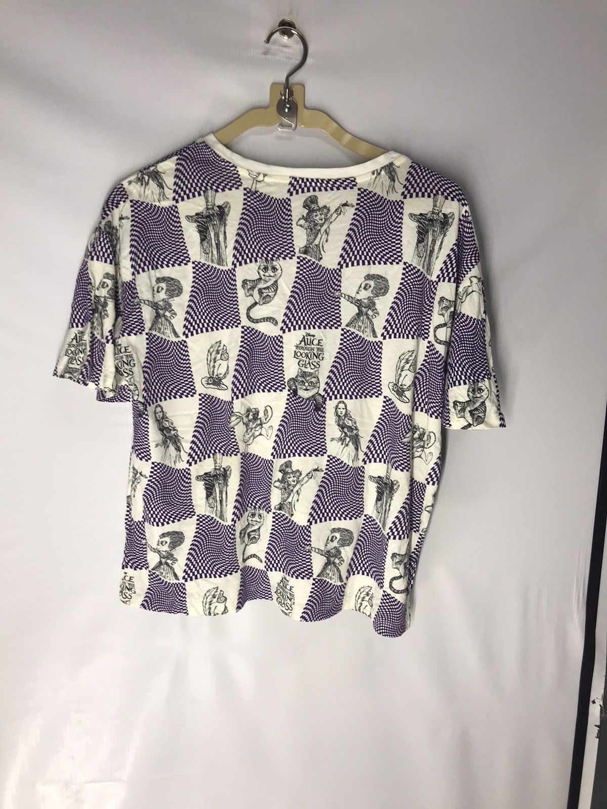 Disney × Uniqlo Fullprint tee Alice x ut new with tag Size US M / EU 48-50 / 2 - 7 Thumbnail