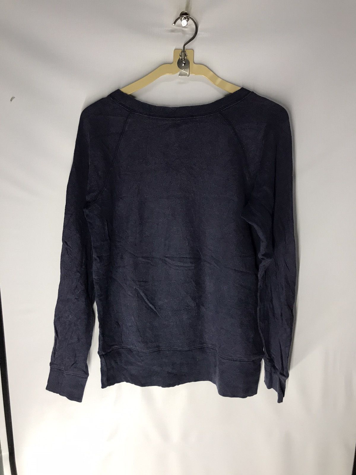 Disney × Uniqlo Frozen crewneck sweatshirt by ut x Disney Size US M / EU 48-50 / 2 - 7 Thumbnail