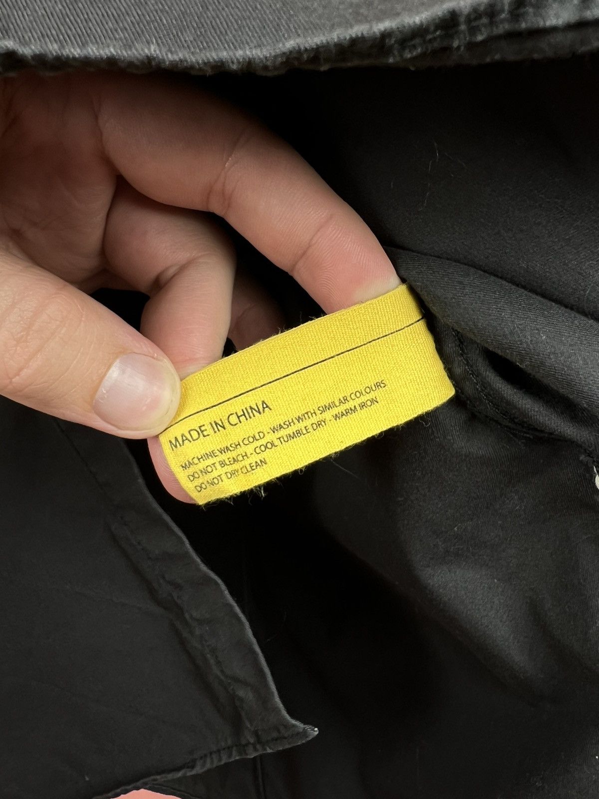 Japanese Brand Black rabbit short over shirt streetwear hype japan stile Size US S / EU 44-46 / 1 - 6 Thumbnail