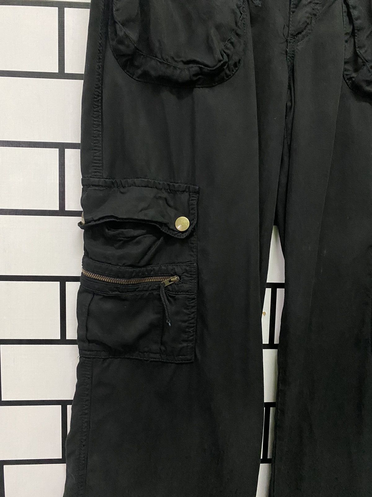 Designer × Guess CARGO GUESS MULTIPOCKET LOW RISE NYLON PANTS Size US 34 / EU 50 - 6 Thumbnail