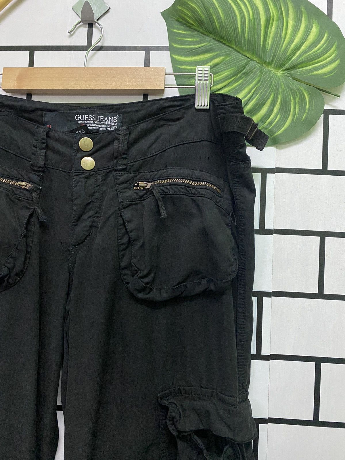 Designer × Guess CARGO GUESS MULTIPOCKET LOW RISE NYLON PANTS Size US 34 / EU 50 - 5 Thumbnail
