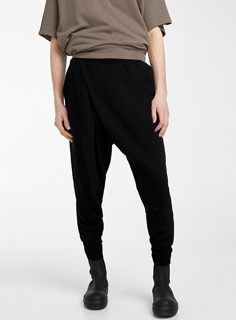 New: Black Wrap joggers