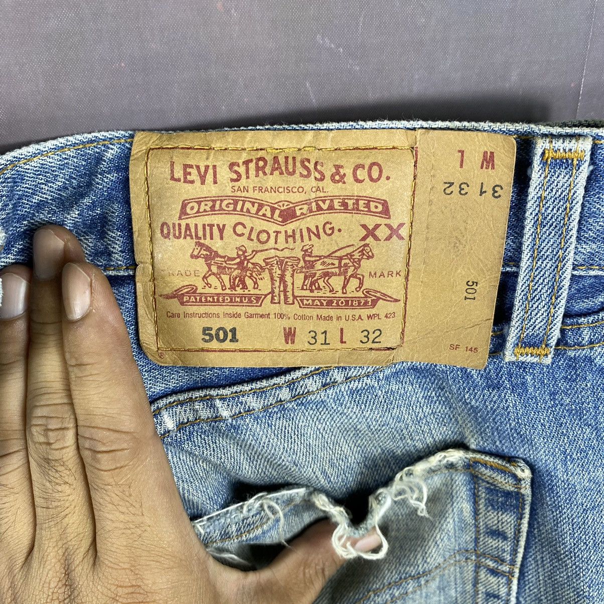 Levi's × Vintage Vintage Y2K Levis 501 Distressed Jeans Size US 31 - 8 Thumbnail