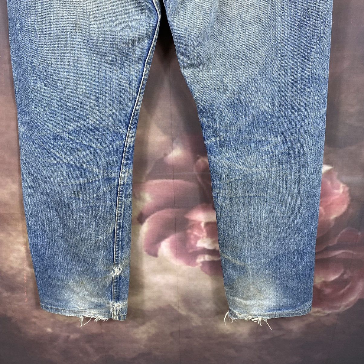 Levi's × Vintage Vintage Y2K Levis 501 Distressed Jeans Size US 31 - 6 Thumbnail