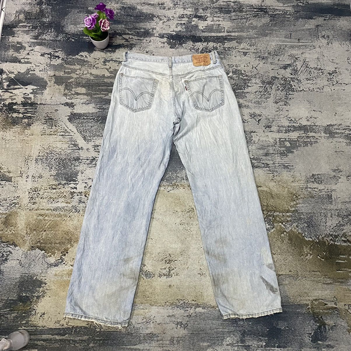 Levi's Vintage Levis 559 Relaxed Straight Light Washed Jeans Size US 32 / EU 48 - 2 Thumbnail