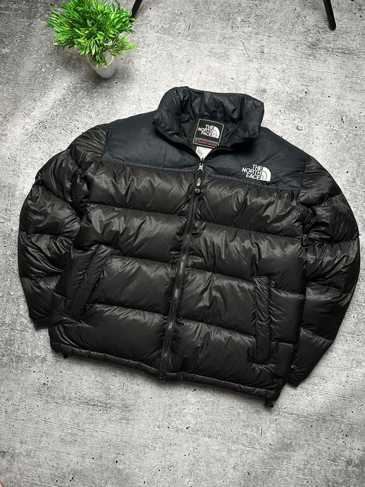 Nuptse 800 clearance