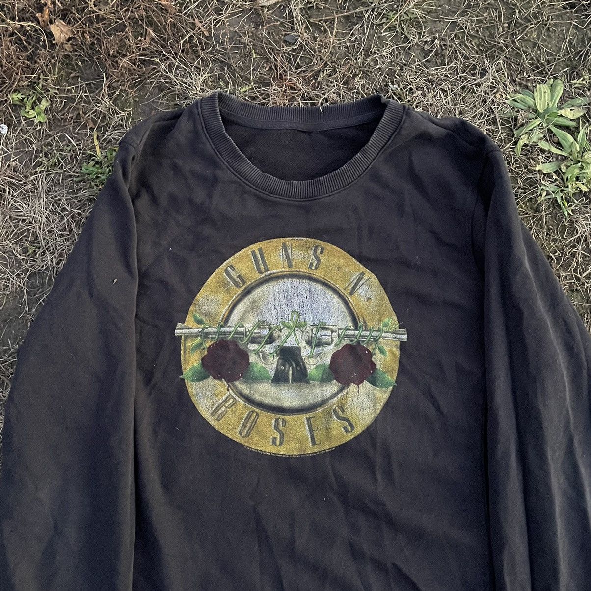 Vintage Vintage 90s Guns N Roses Sun Faded Band Tee Grunge Baggy L Size US L / EU 52-54 / 3 - 4 Thumbnail