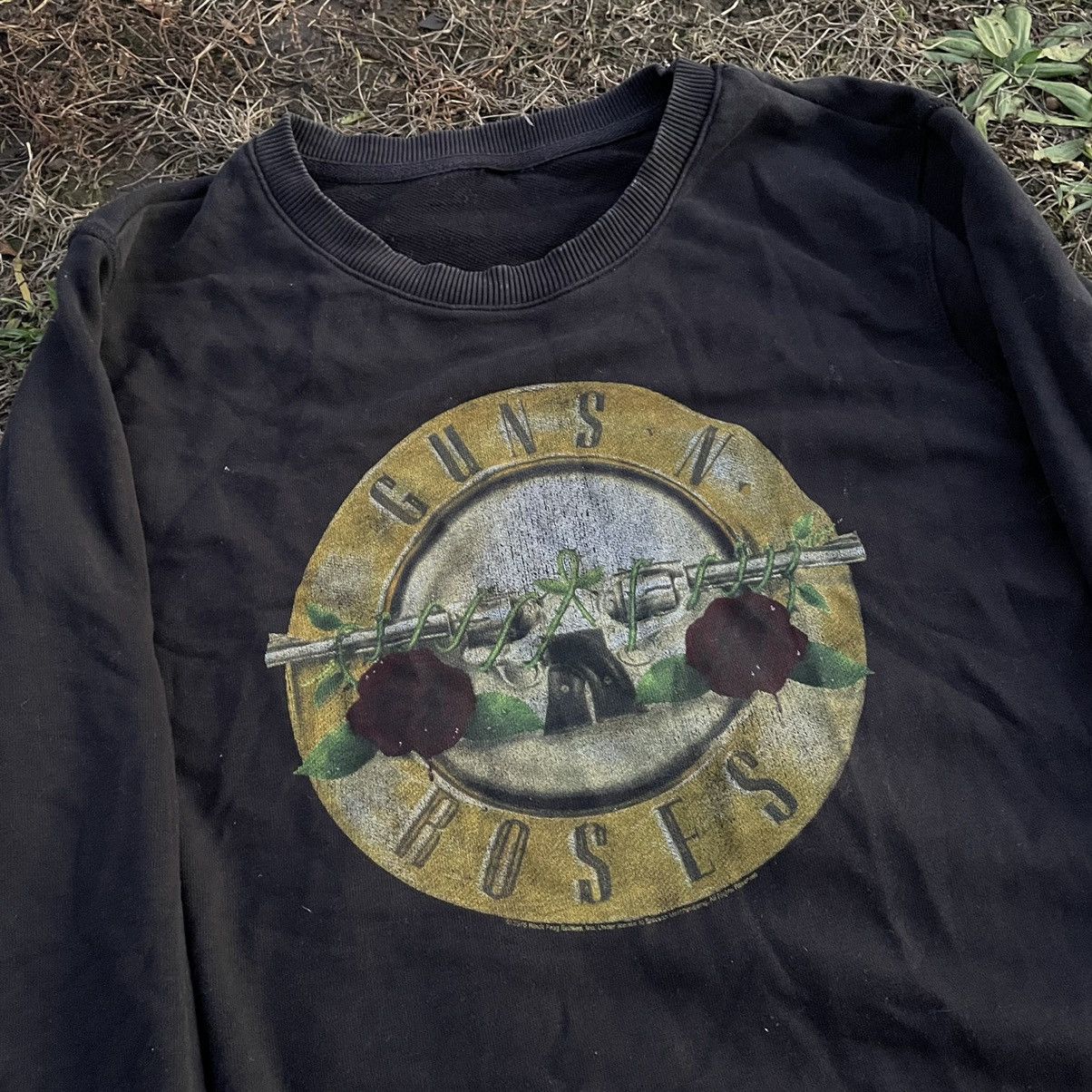 Vintage Vintage 90s Guns N Roses Sun Faded Band Tee Grunge Baggy L Size US L / EU 52-54 / 3 - 5 Thumbnail