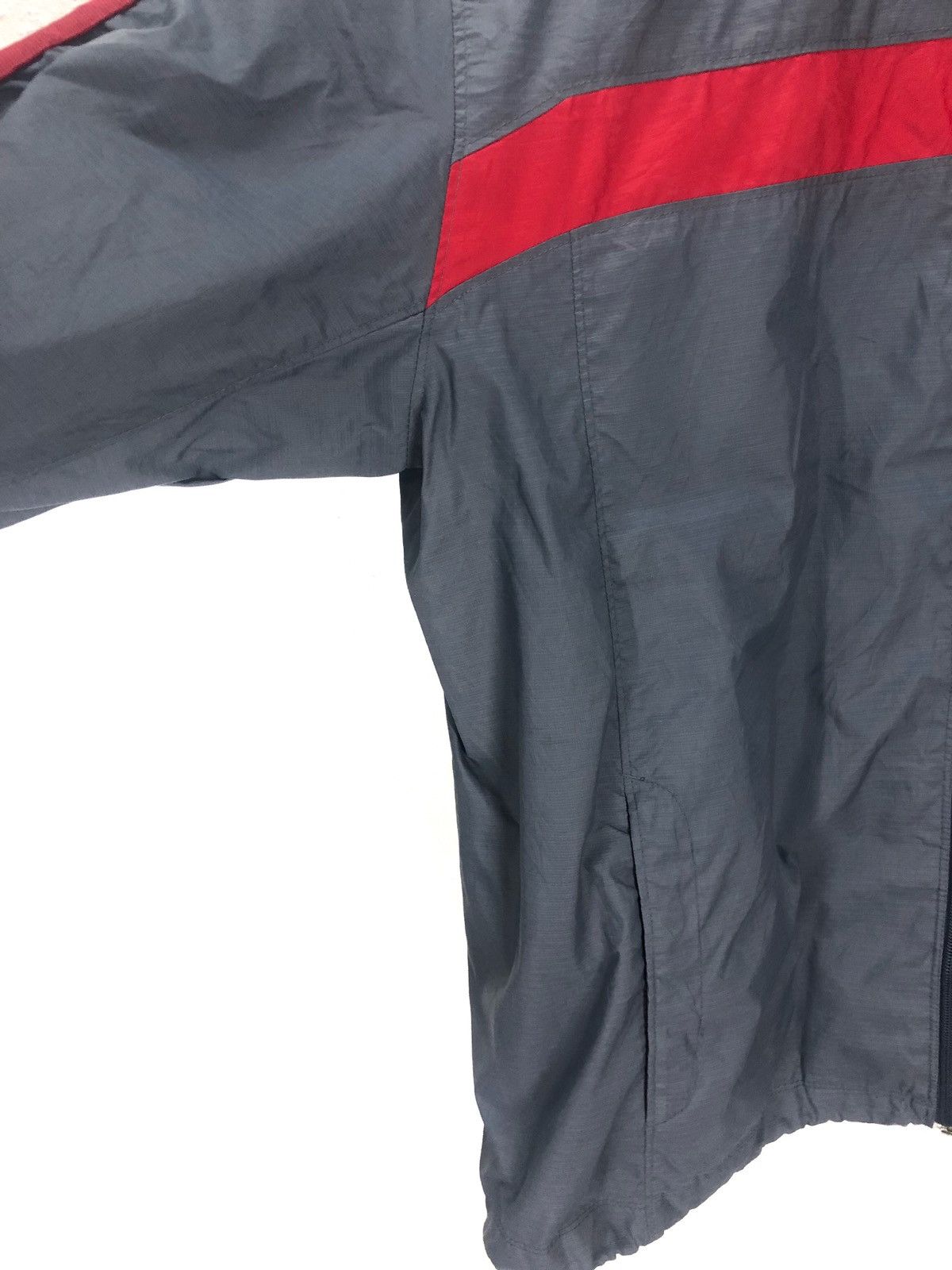 Nike nike windbreaker cw21 Size US L / EU 52-54 / 3 - 6 Thumbnail