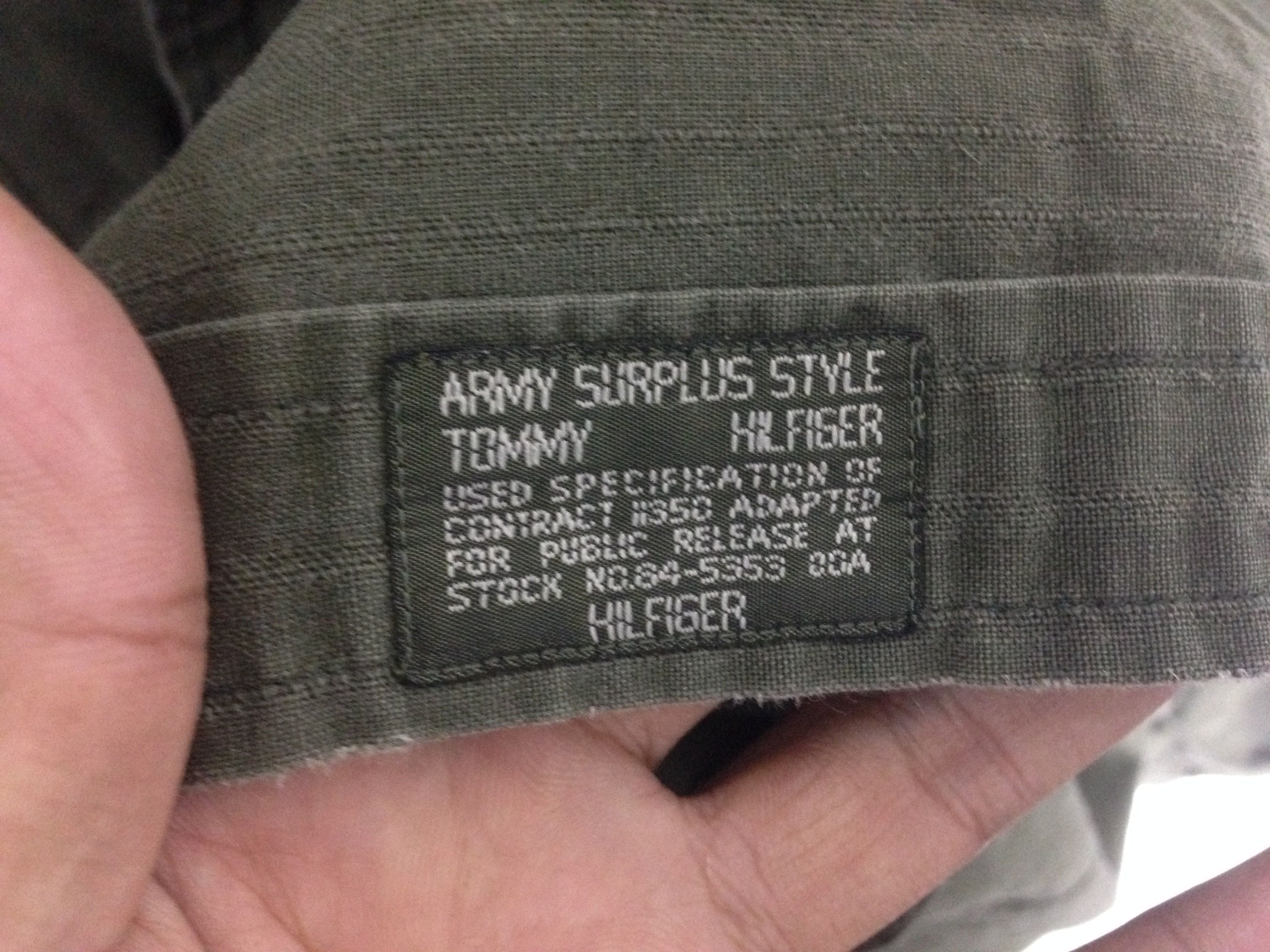 Tommy Hilfiger Tommy Hilfiger Men's Button Down Shirt Size L Army Surplus Size US L / EU 52-54 / 3 - 4 Thumbnail