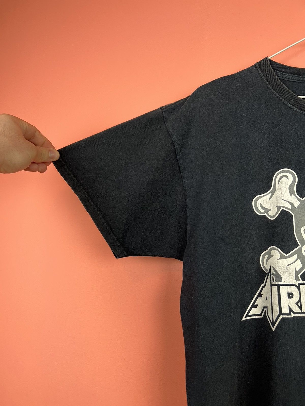 Vintage Airbourne rock shirt tee 2010 vintage Size US XL / EU 56 / 4 - 6 Thumbnail